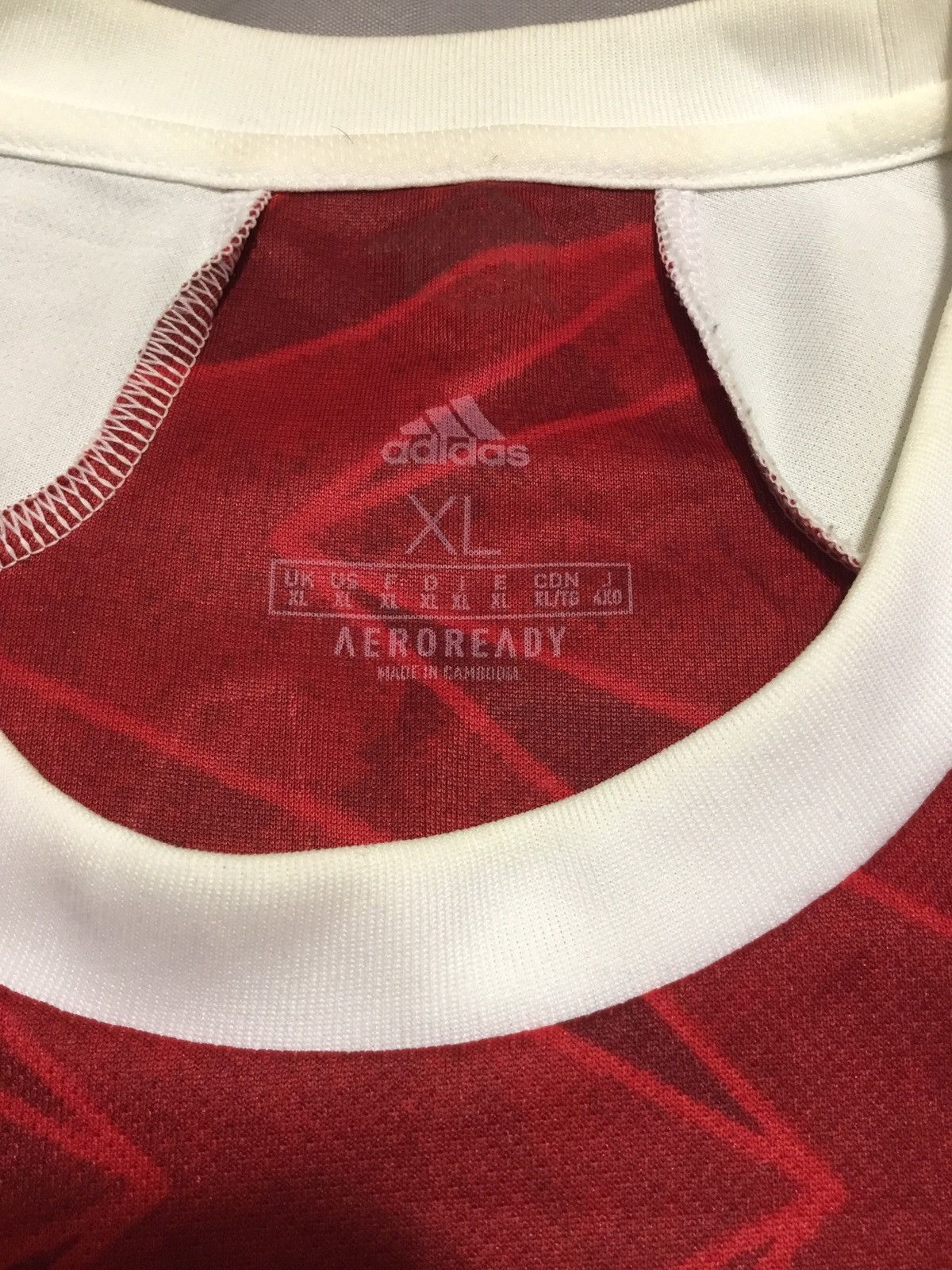 Adidas Tierney #3 Arsenal 2019/20 Home Shirt Adidas Size XL Size US XL / EU 56 / 4 - 6 Thumbnail