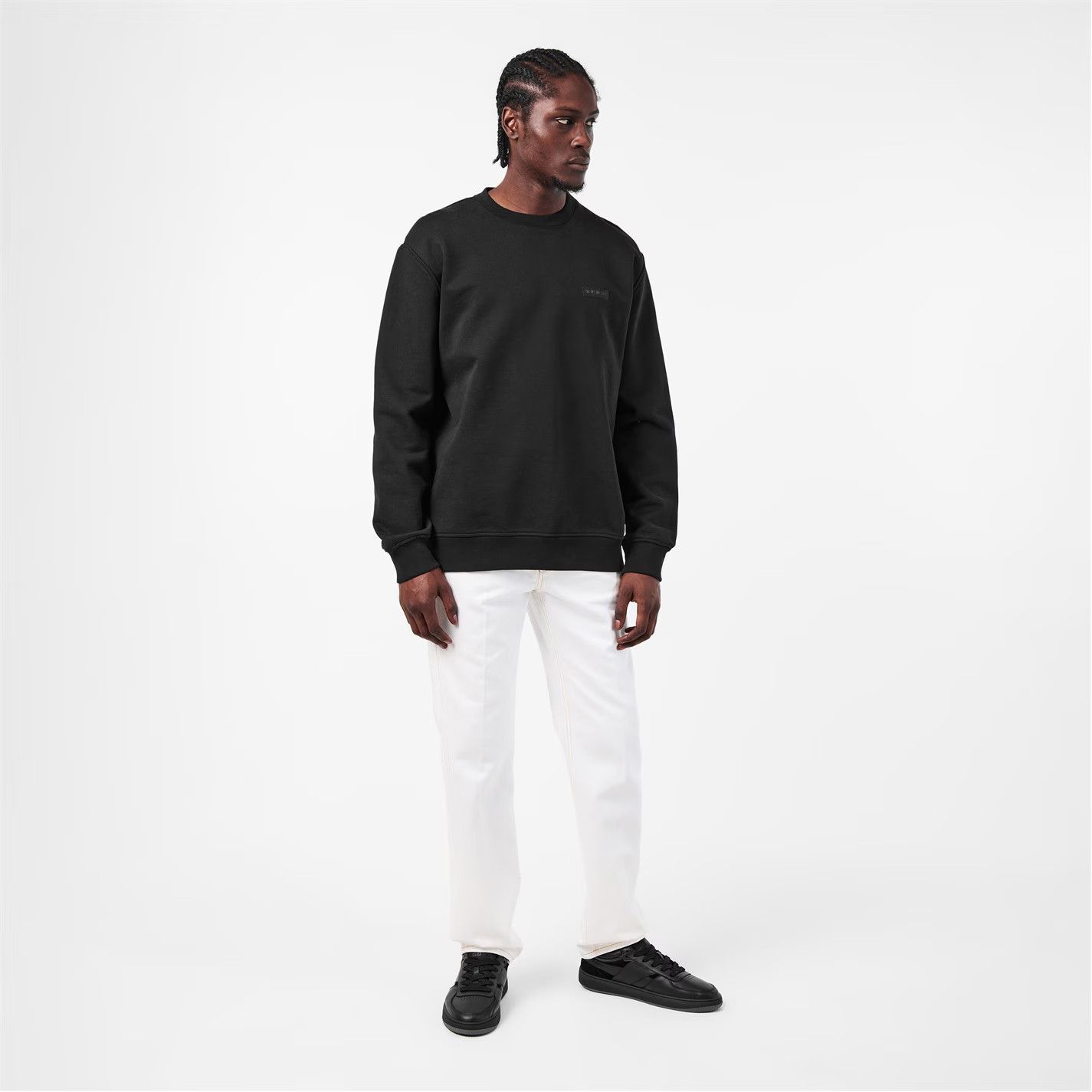 Givenchy o1g2r1mq0426 Crew Sweatshirt in Black Size US XL / EU 56 / 4 - 6 Thumbnail