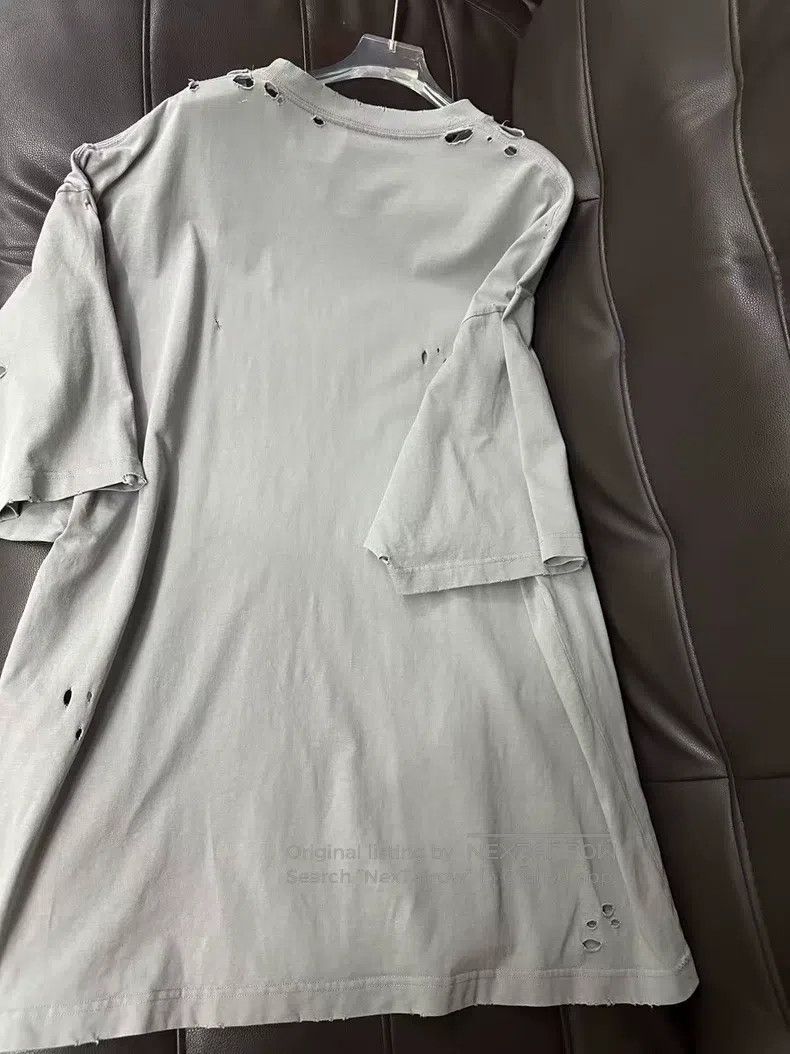 Balenciaga Balenciaga Gray Hole Short-sleeve, Size S Size US S / EU 44-46 / 1 - 4 Thumbnail