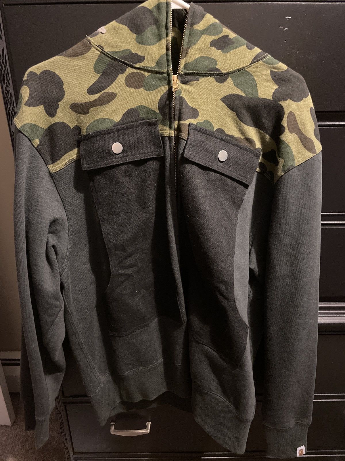 Bape 1st Camo Military Pocket Full Zip Hoodie Size US L / EU 52-54 / 3 - 1 Thumbnail