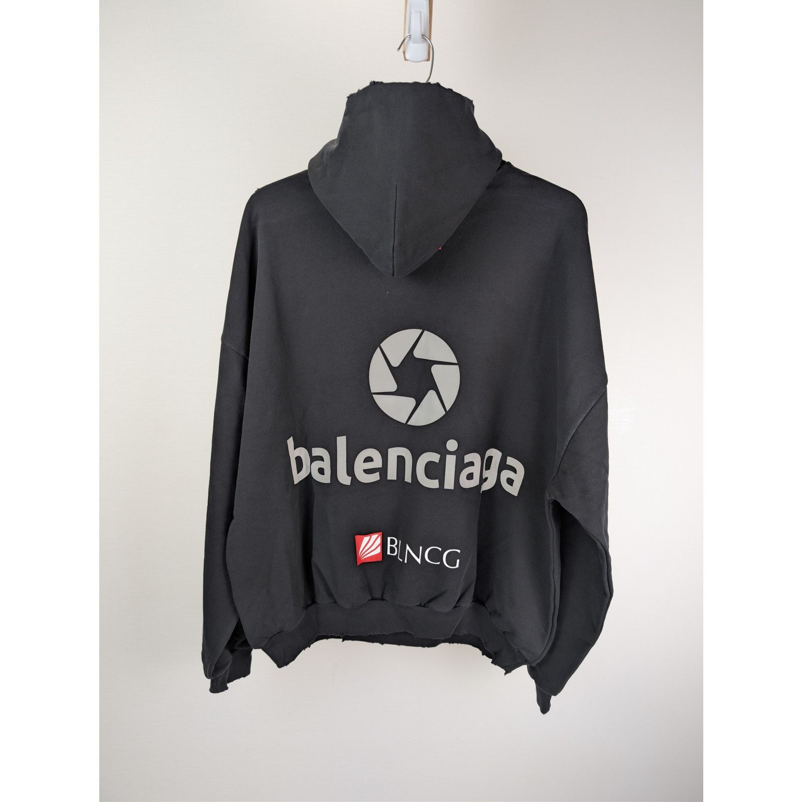 Balenciaga o1rshd1 Top League Round Hoodie in Black Size US M / EU 48-50 / 2 - 10 Thumbnail