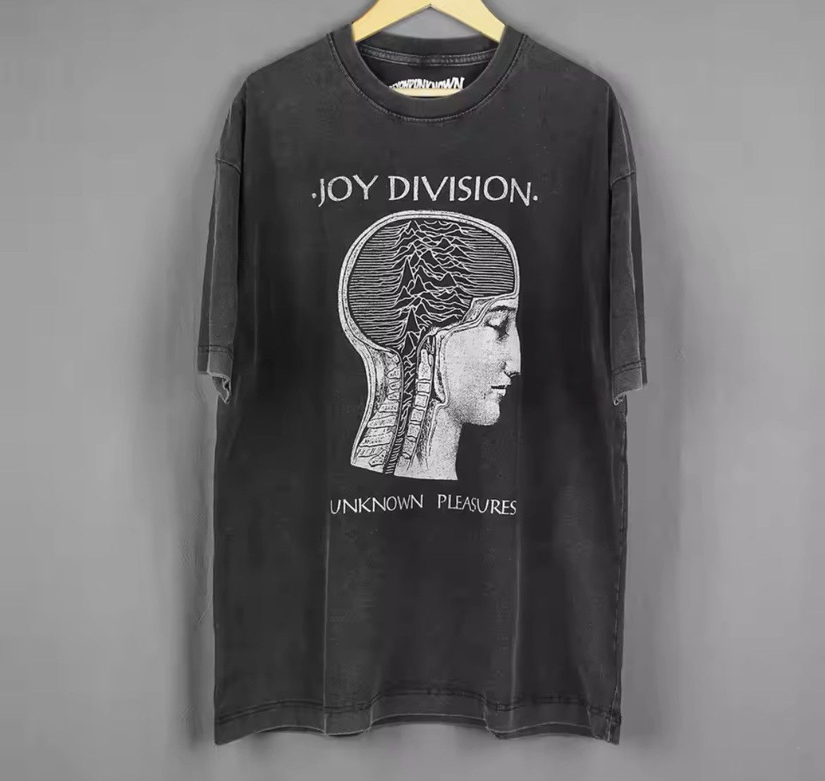Japanese Brand × Vintage "JOY DIVISION" Unknown Pleasures Graphic Printed Cott Tshirt Size US XL / EU 56 / 4 - 1 Thumbnail