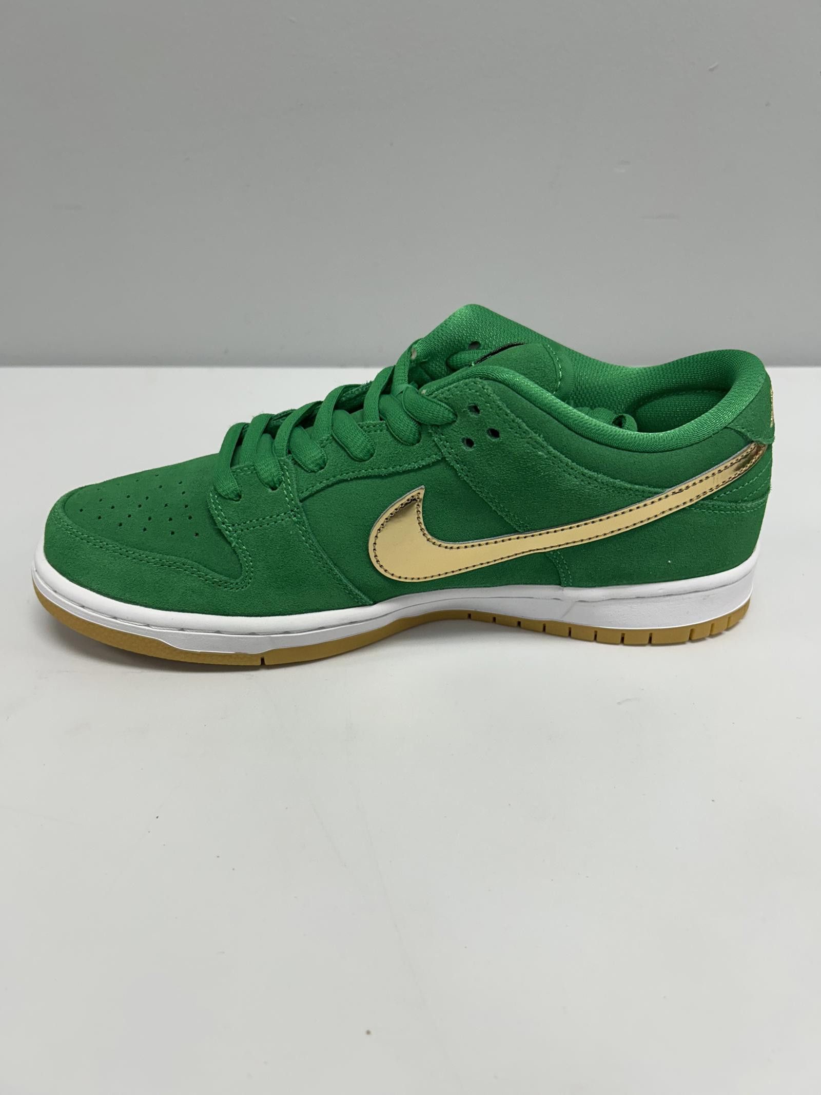 Nike Nike Dunk Low Pro "Lucky Green" Sneakers Size US 9 / EU 42 - 2 Thumbnail