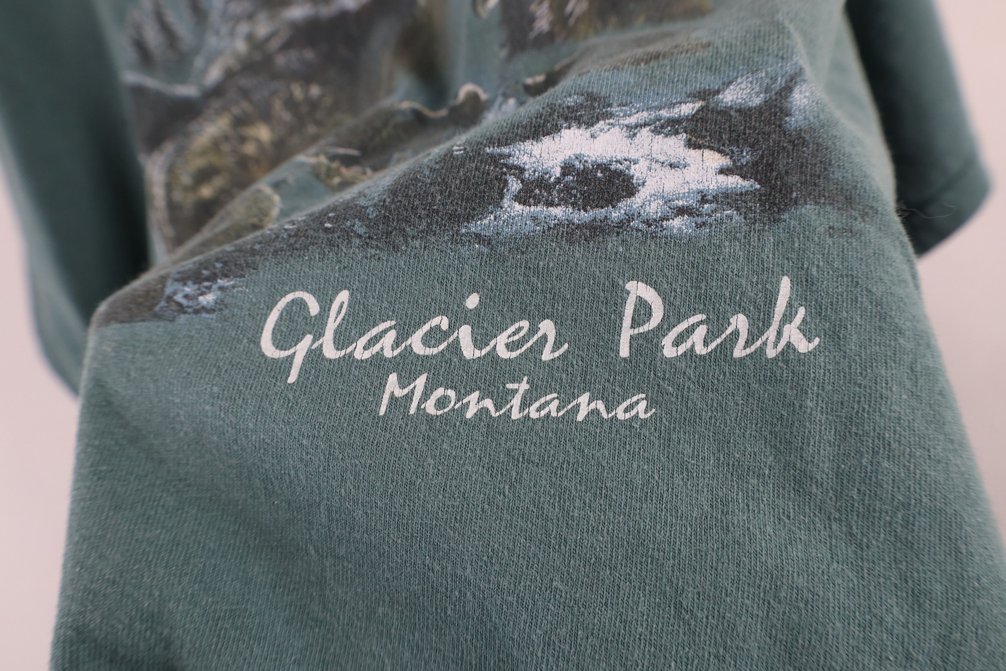 Vintage Vintage 90s Streetwear Bear Glacier Park Montana T-Shirt Size US XL / EU 56 / 4 - 5 Thumbnail