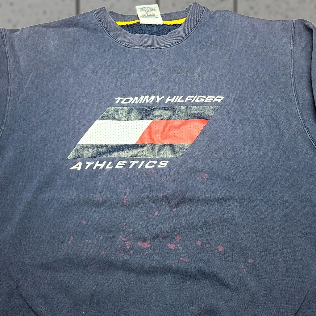 Tommy Hilfiger VINTAGE Tommy Hilfiger Athletics Sweatshirt Mens Large Distressed Blue Sweatshirt Pullover Athletic Regular L Size US L / EU 52-54 / 3 - 1 Thumbnail