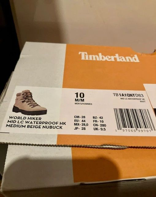 Timberland world hiker Vibram 44 10 outdoor hiking new ds Size US 10 / EU 43 - 12 Thumbnail