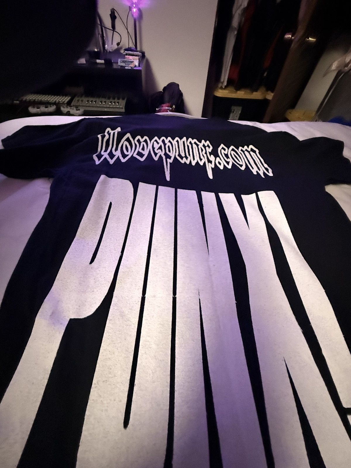 Other ilovepunx.com sold out 1 of 1 “brittney” tee Size US L / EU 52-54 / 3 - 23 Thumbnail