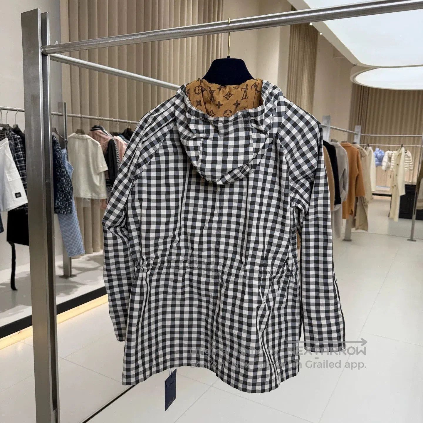 Louis Vuitton Louis Vuitton 25 Check Waistcoat Jacket 38. Size US M / EU 48-50 / 2 - 2 Thumbnail