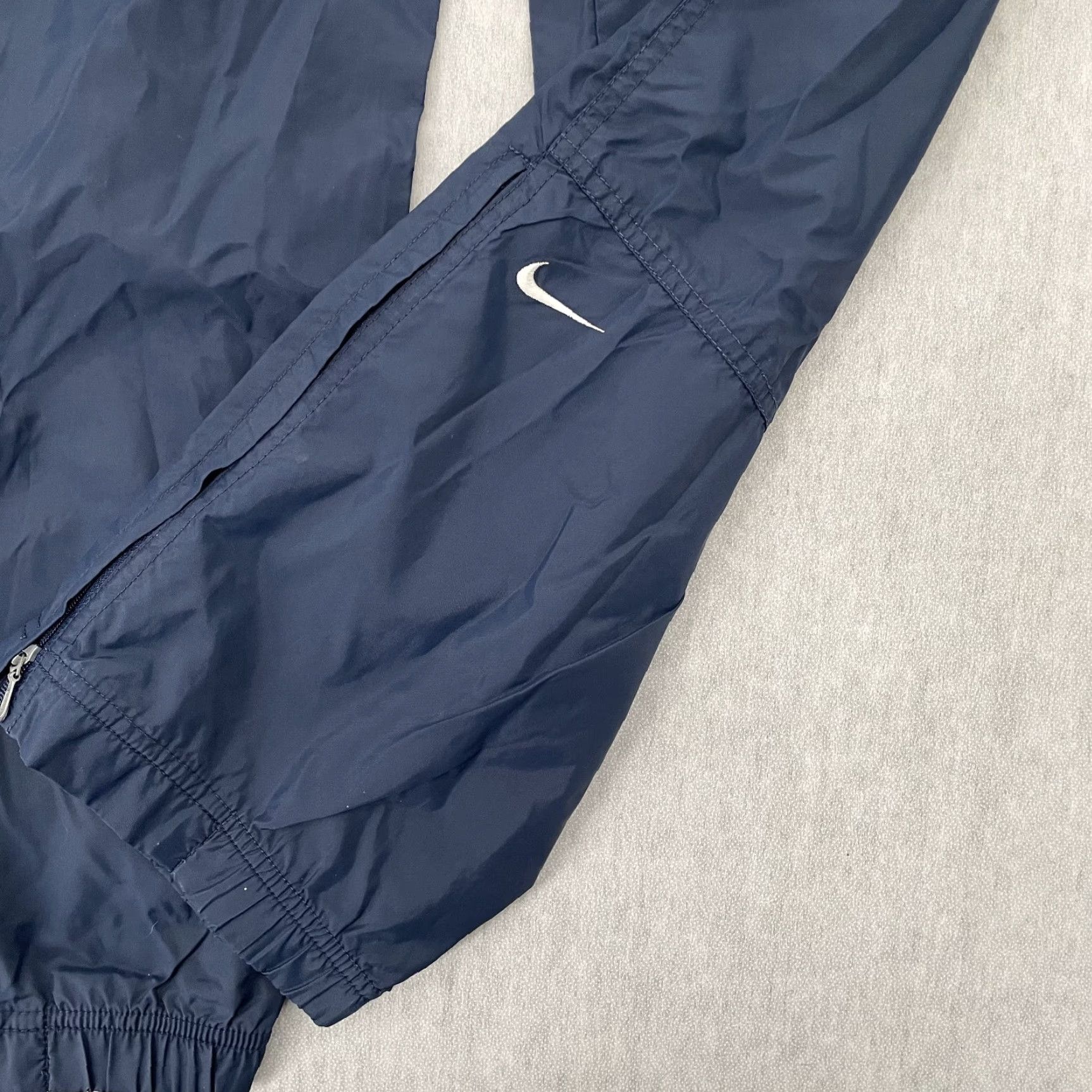 Nike VINTAGE Nike Jogger Pants Adult Medium Blue Athleisure 90s Logo Pockets Tapered Mens Size US 30 / EU 46 - 3 Thumbnail