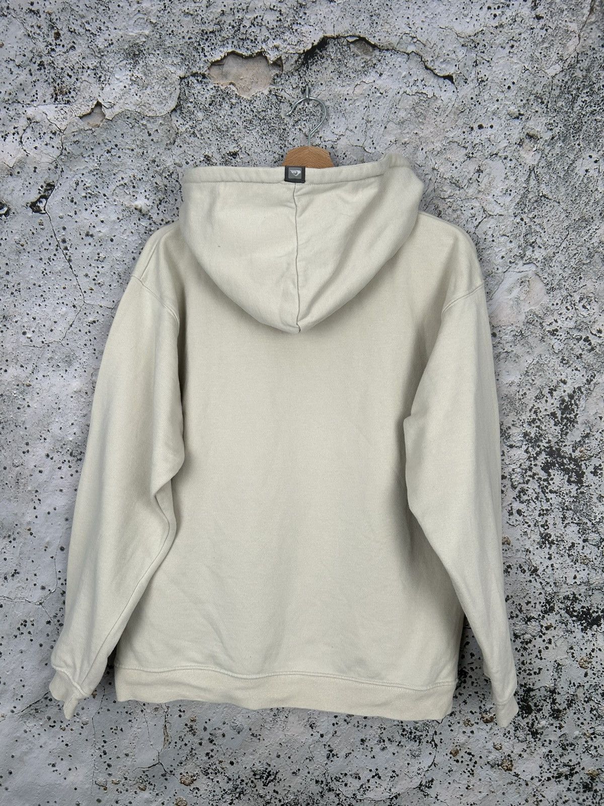 Quiksilver Vintage Quiksilver Beige Hoodie Surf Style Skate 90s Baggy Size US S / EU 44-46 / 1 - 4 Thumbnail