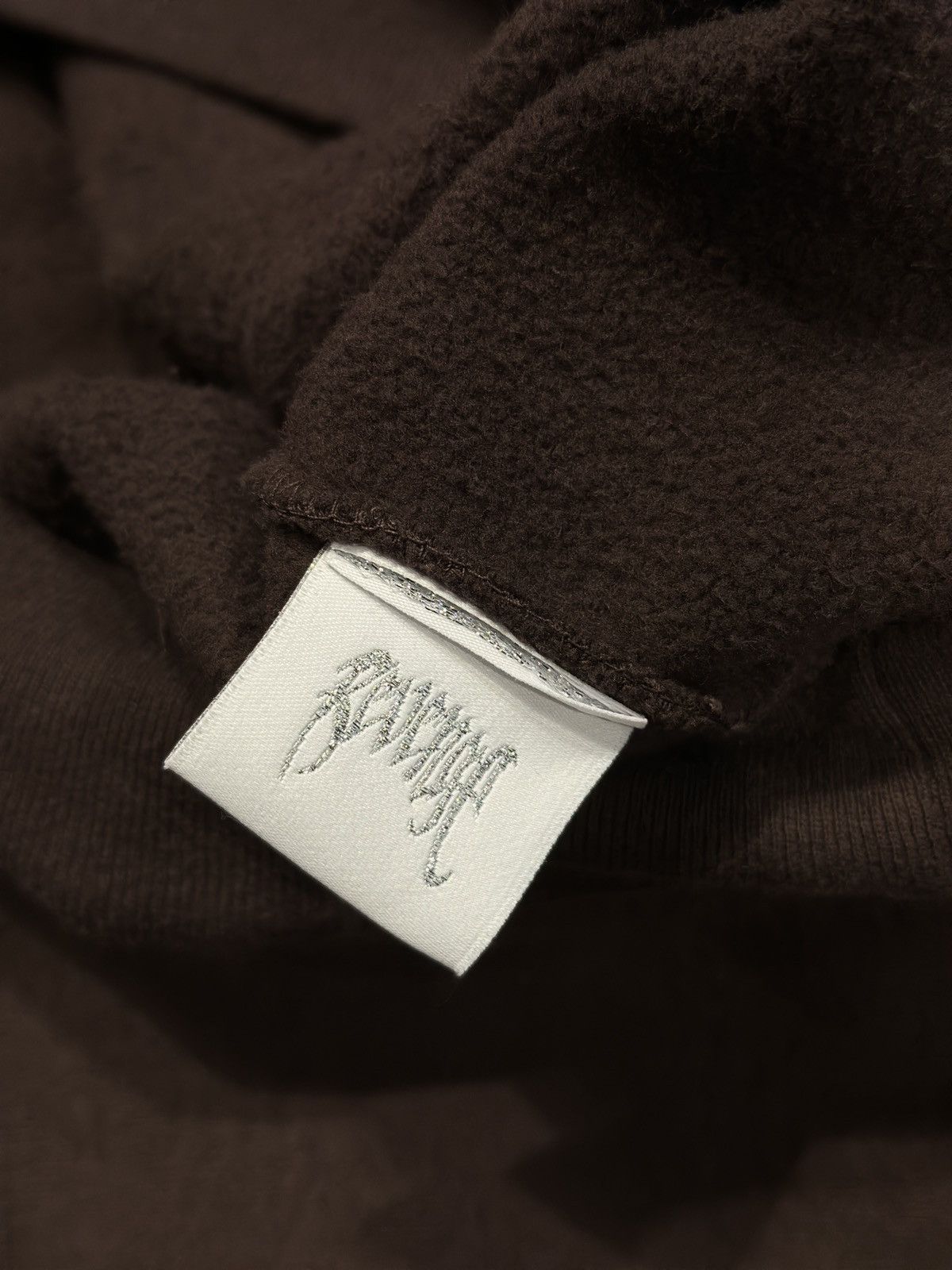 Revenge REVENGE GRAFFITI DOVE HOODIE CHOCOLATE BROWN Size US XL / EU 56 / 4 - 5 Thumbnail