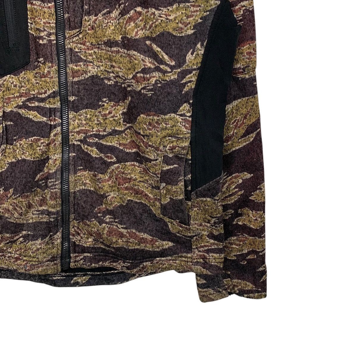 Huntington FIELD CORE Cordura Fabric Camo Jacket #1670-C74 Size US L / EU 52-54 / 3 - 4 Thumbnail