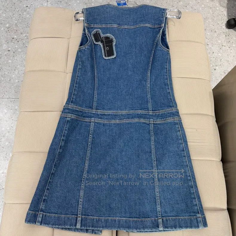 Louis Vuitton Louis Vuitton Embroidered Badge Gold Button Denim Dress Size XS / US 0-2 / IT 36-38 - 2 Thumbnail