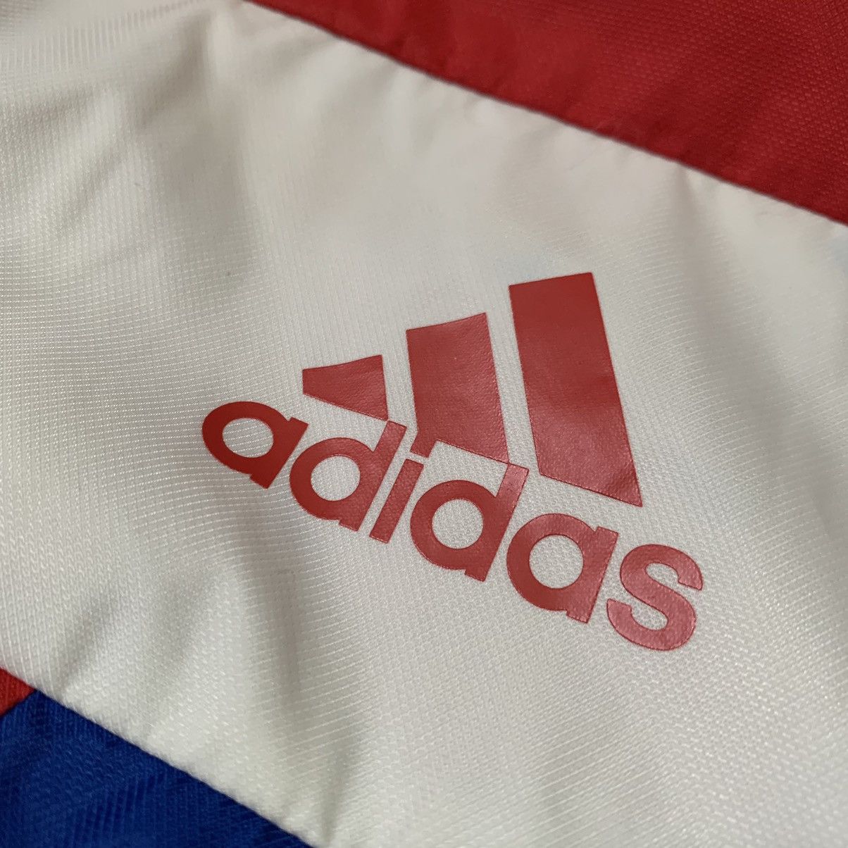 Adidas × Vintage Adidas Bayern Munchen Windbreaker Jacket Red 2014 Size US L / EU 52-54 / 3 - 3 Thumbnail