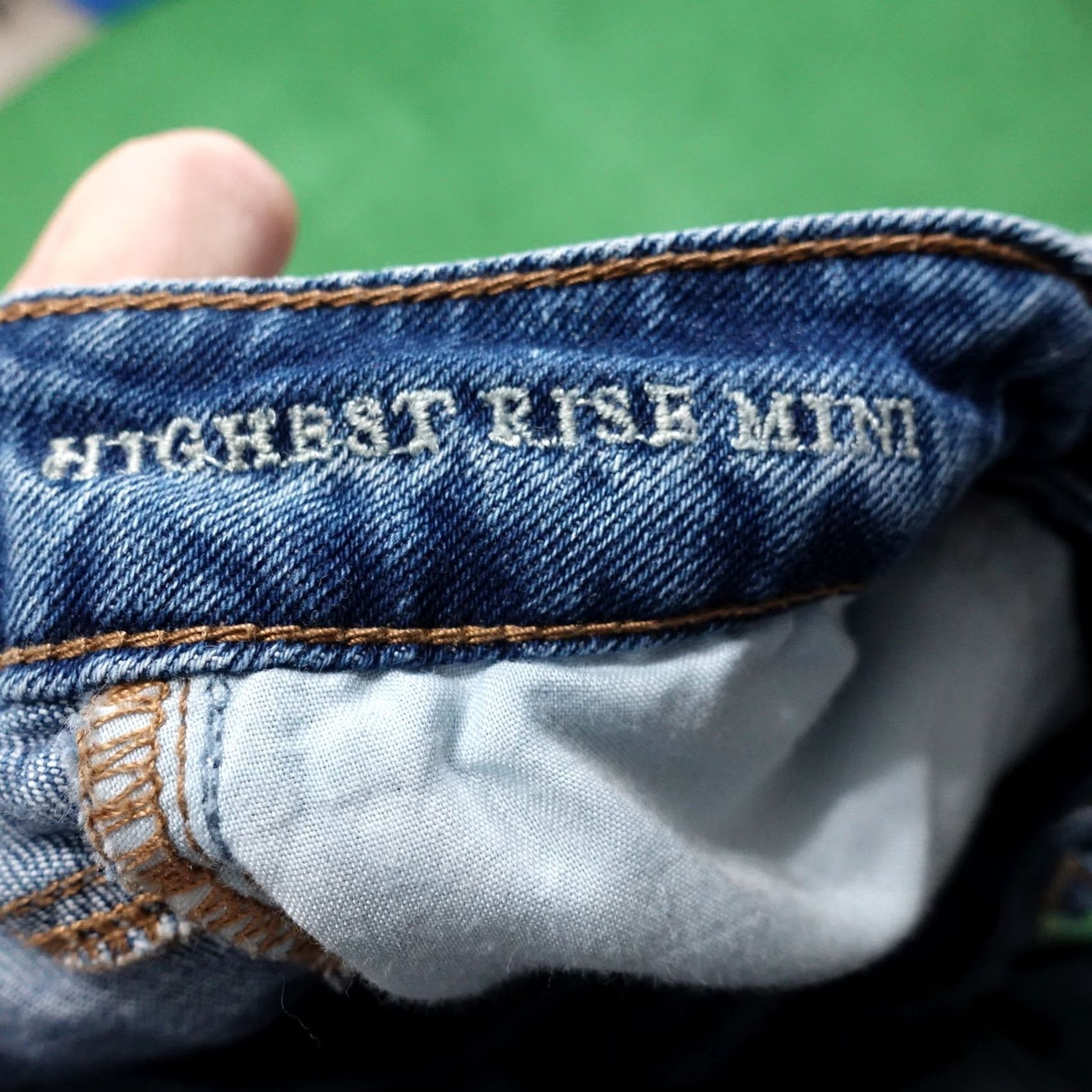 American Eagle Outfitters AMERICAN EAGLE HIGHEST RISE MINI SKIRT DENIM JEAN DISTRESSED WOMENS SIZE 6 Size 28" / US 6 / IT 42 - 7 Thumbnail