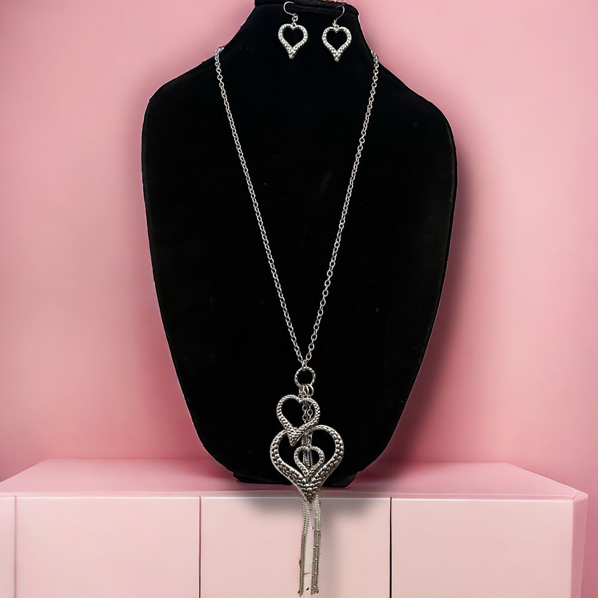 Other Long silver tone dangling heart tassel necklace and earring Size ONE SIZE - 2 Thumbnail