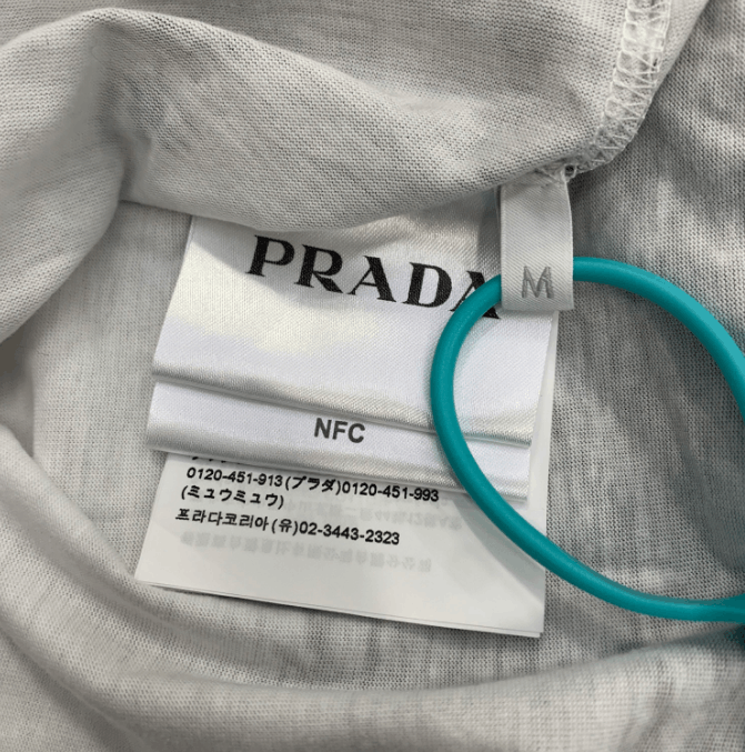 Prada Prada Long Sleeve T-shirt Size US M / EU 48-50 / 2 - 3 Thumbnail