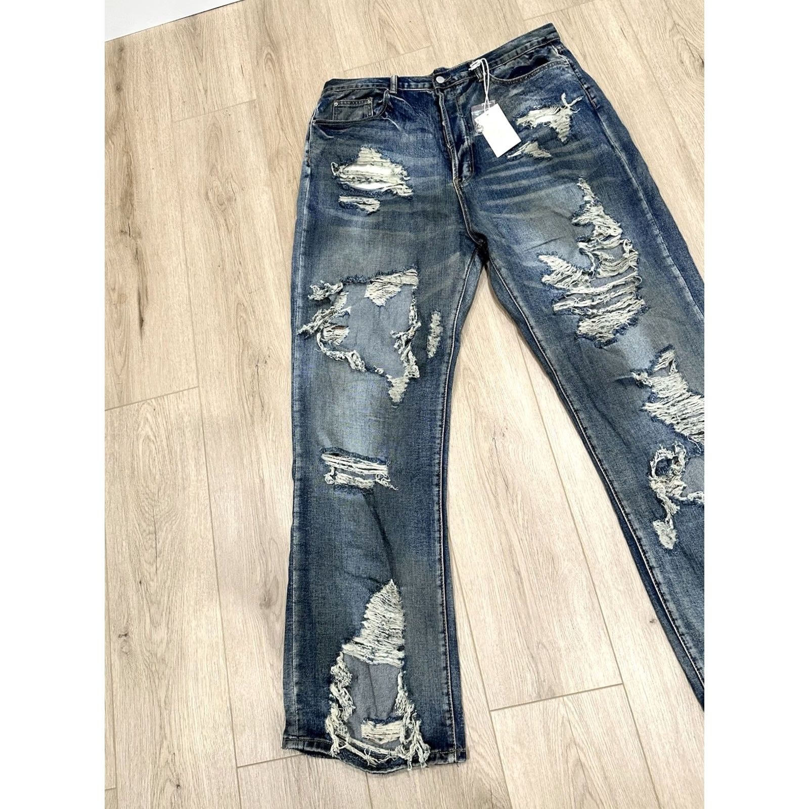 MNML MNML Men's ULtra Baggy Decimated Denim Jeans Blue 38x33 Denim Baggy Jeans Mens 38 33 Blue NWT MNML Pants Regular Cotton Size US 38 / EU 54 - 3 Thumbnail
