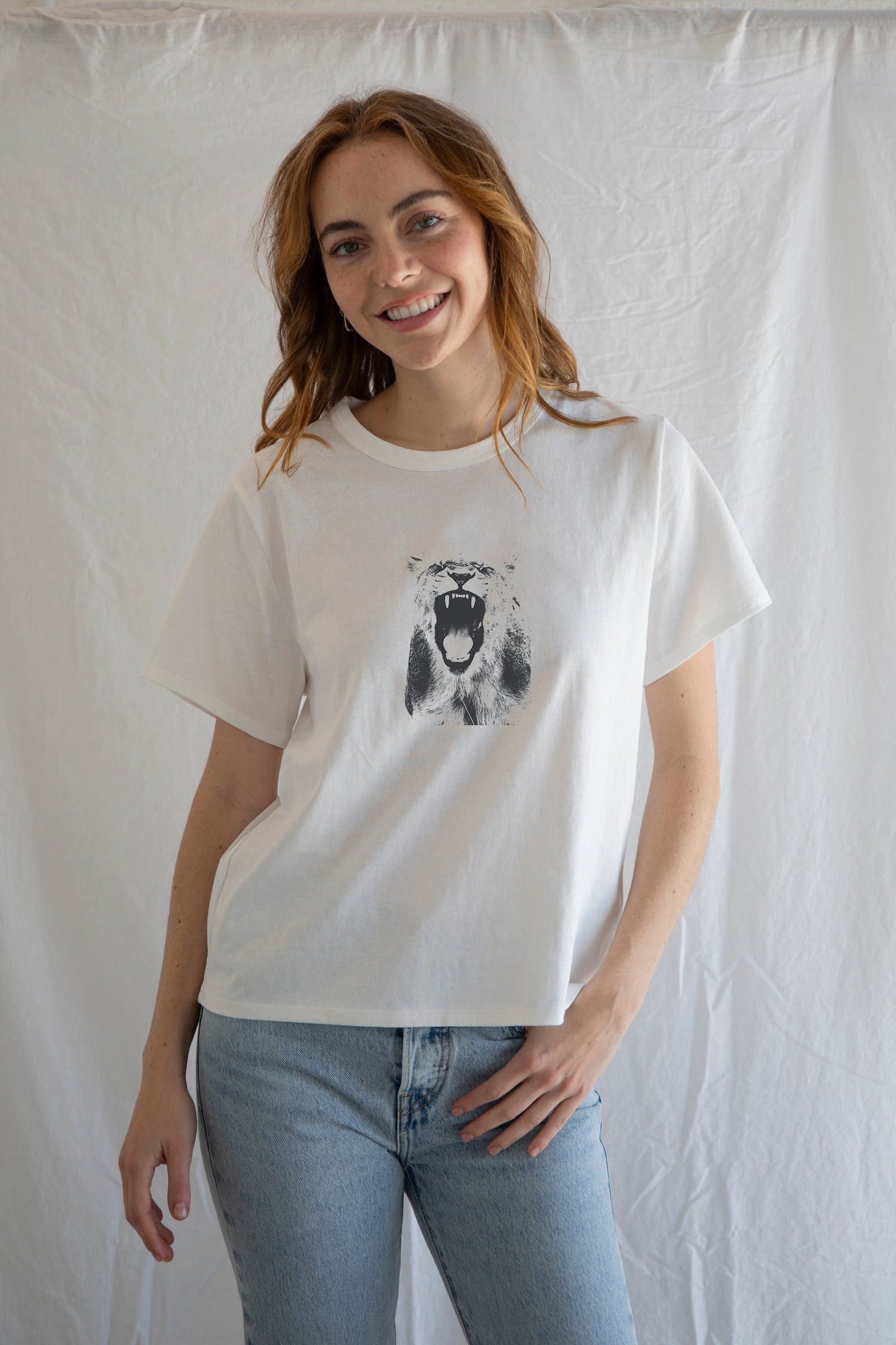 Vintage Roar Tee | Speak Loud Without Saying Much Size M / US 6-8 / IT 42-44 - 4 Thumbnail