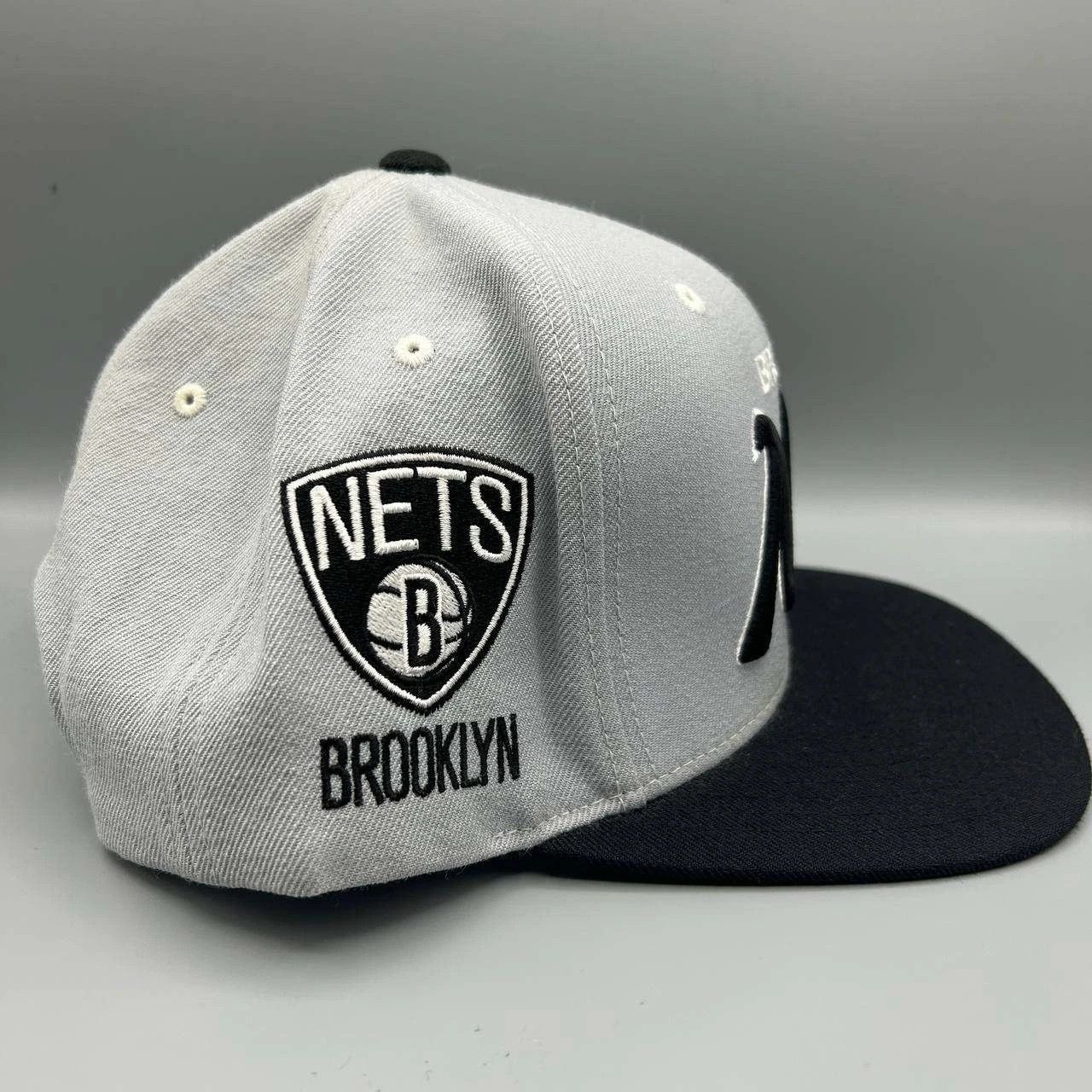 Mitchell & Ness Brooklyn Nets Hat Men Gray Black Embroidered Snap Back Wool Size ONE SIZE - 6 Thumbnail
