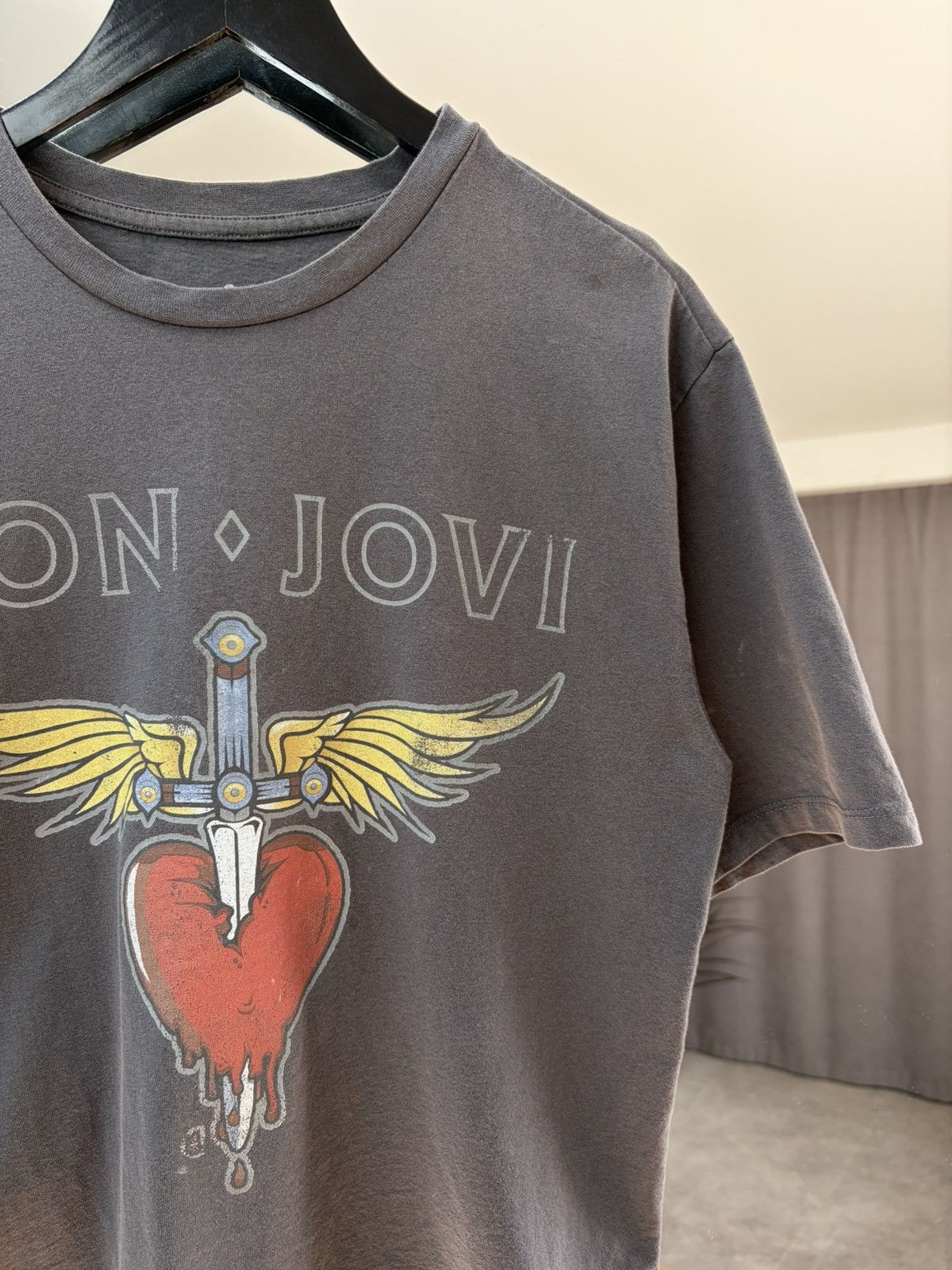 Band Tees Bon Jovi 1986–87 World Tour Tee Vintage Fade Rock Band Shirt Size US S / EU 44-46 / 1 - 7 Thumbnail