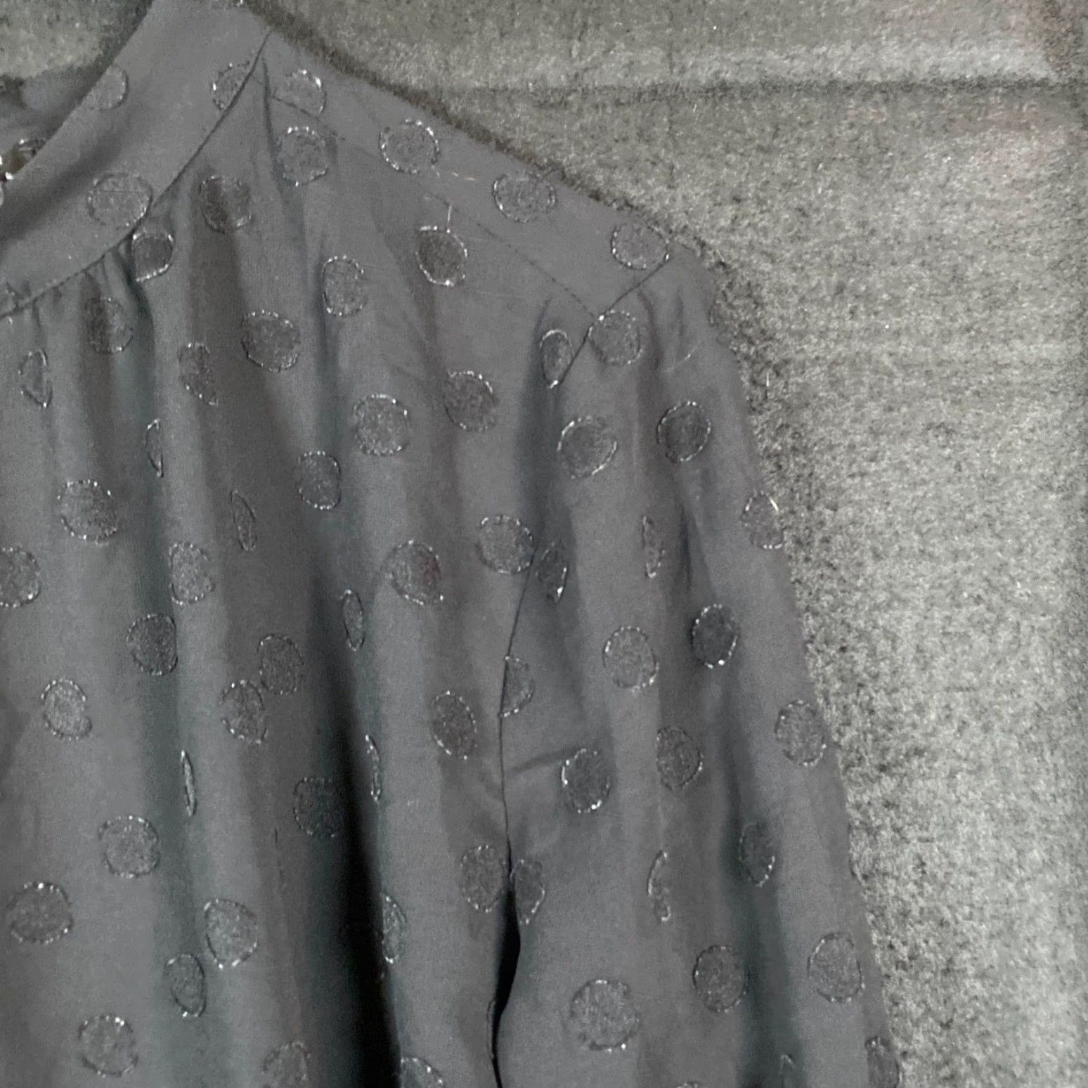 Ann Taylor Ann Taylor Factory Blouse Womens Black Polka Dot Long Sleeve Sheer Cutout Large Size L / US 10 / IT 46 - 5 Thumbnail