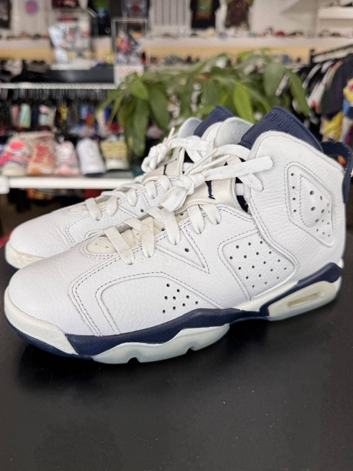 Jordan Brand Air Jordan 6 Midnight Navy Size 7Y (2022) Size US 7 / EU 40 - 1 Thumbnail