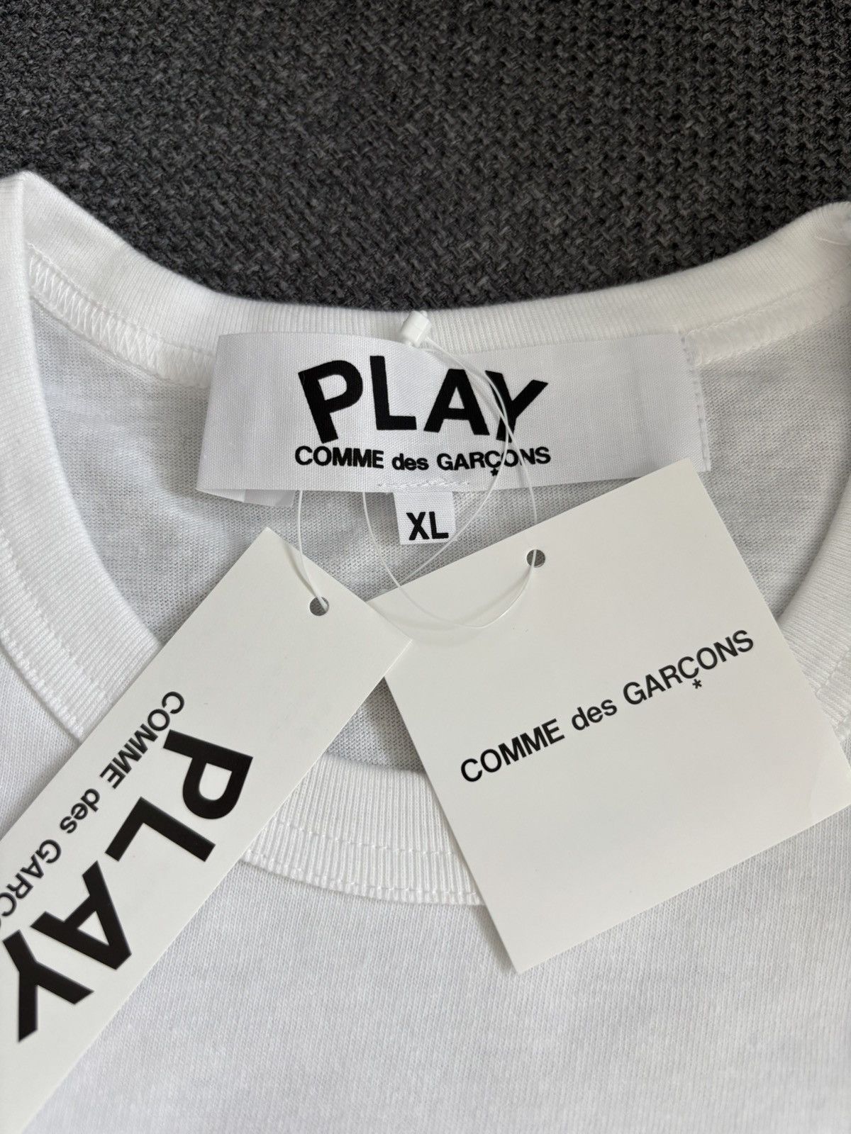 Comme des Garcons PLAY Comme Des Garcons Play Red Emblem T-Shirt Size US XL / EU 56 / 4 - 4 Thumbnail