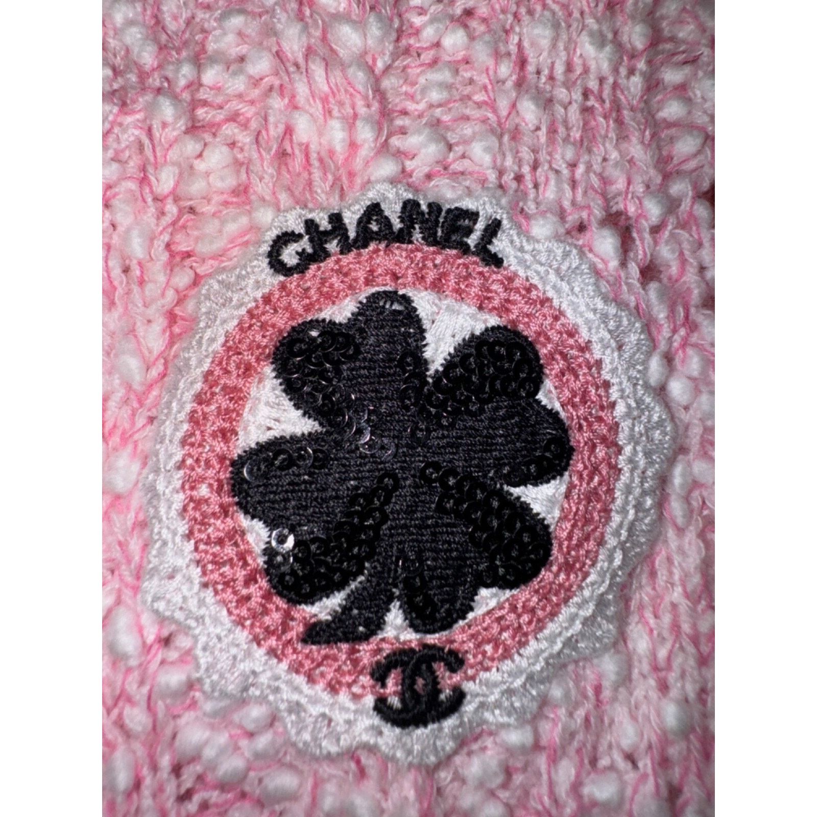 Chanel Chanel 24P Pink White Knit Boucle CC Logo Button Long Size XS / US 0-2 / IT 36-38 - 5 Thumbnail