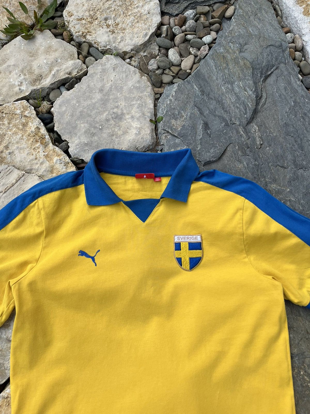 Puma × Vintage Vintage Puma Sweden Sverige y2k polo tee soccer jersey rare Size US M / EU 48-50 / 2 - 4 Thumbnail