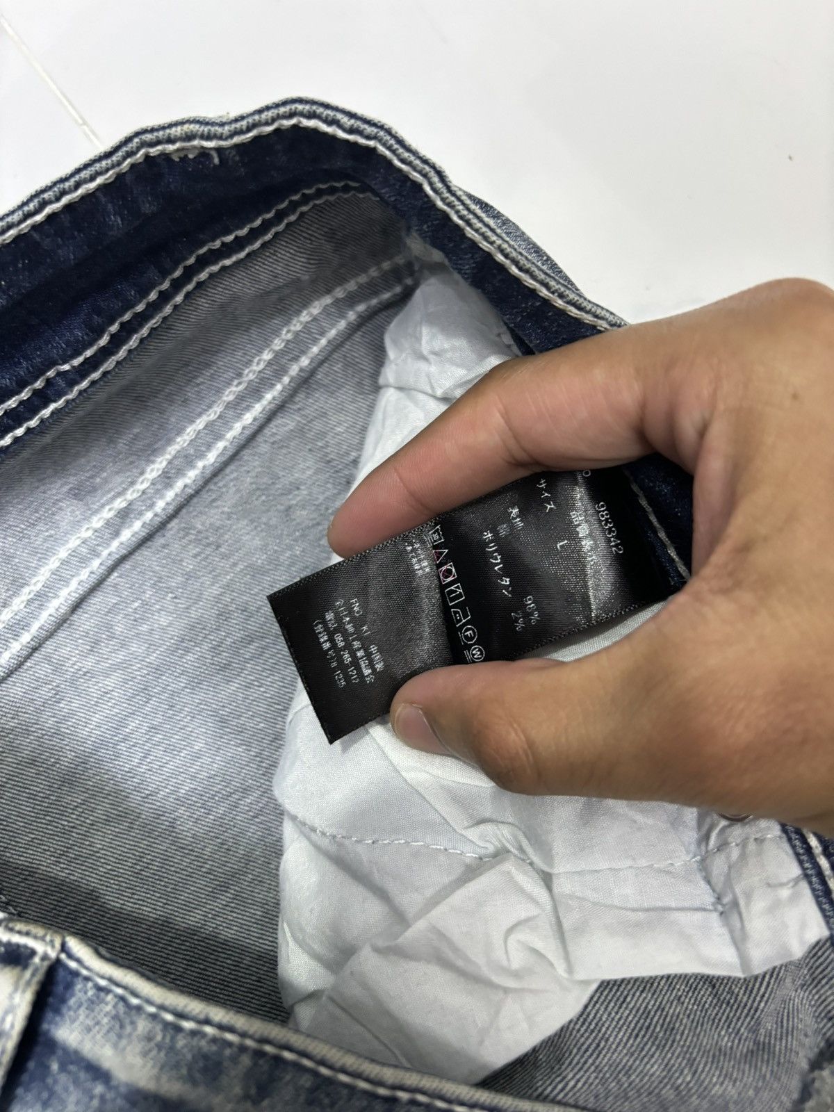 Japanese Brand VINTAGE V-MEN THRASHED PATCHWORK DISTRESS DENIM JEANS Size US 30 / EU 46 - 9 Thumbnail