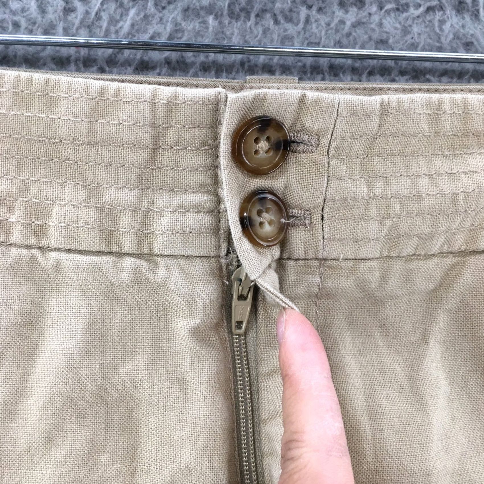 Banana Republic Banana Republic Martin Fit Shorts Womens 8 Beige Slash Pocket Regular 32x5 Casual Shirt/Shorts style Size 30" / US 8 / IT 44 - 3 Thumbnail