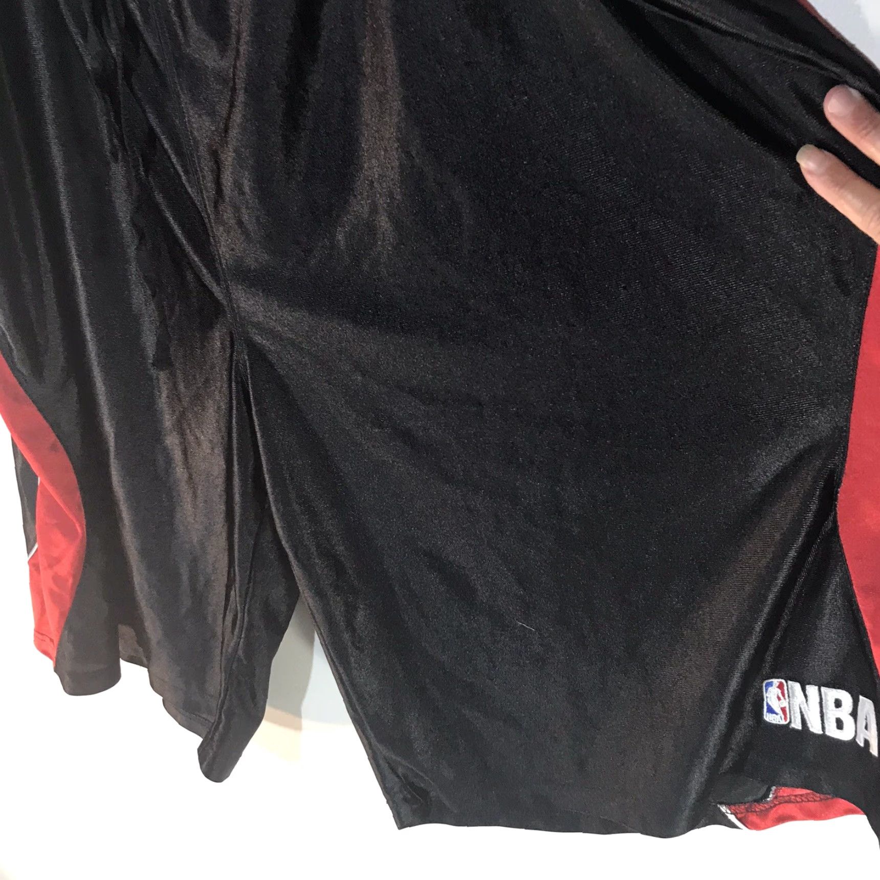 NBA NBA Black/Red Basketball Shorts Mens Size 3X Egypt Size US 39 - 3 Thumbnail
