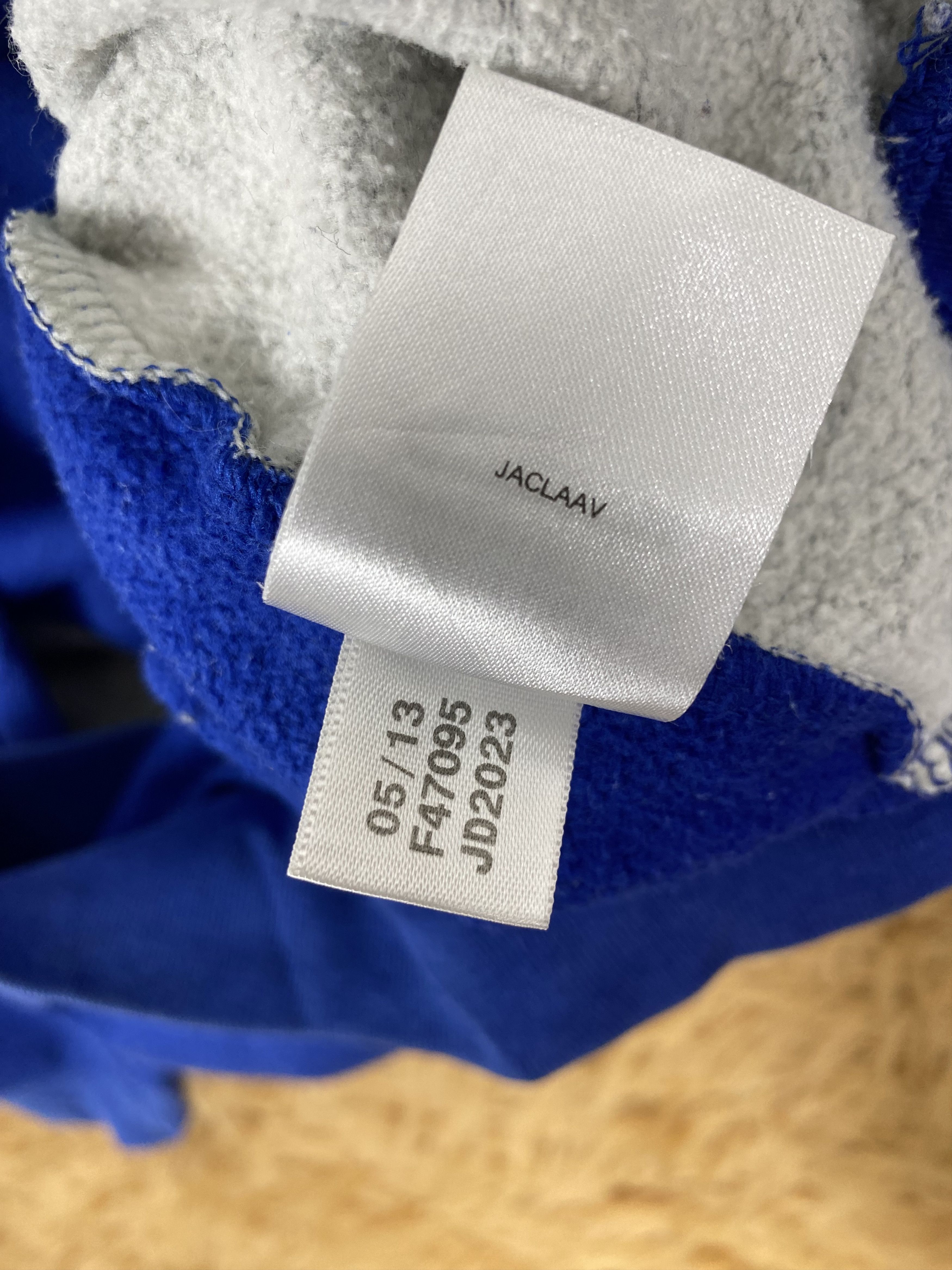 Adidas Vintage Adidas Big Logo Sweatshirts PS0117 Size US L / EU 52-54 / 3 - 6 Thumbnail