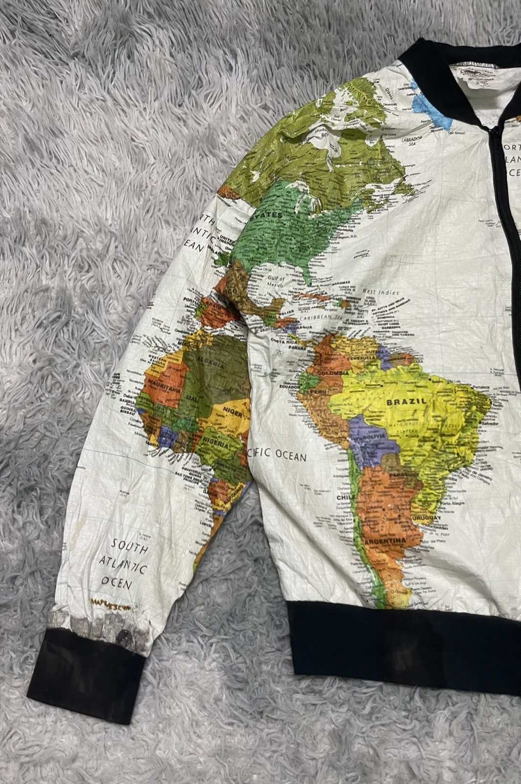 Nirvana VINTAGE 90s WORLD MAP JACKET KURT COBAIN BY LESLIE JORDAN Size US M / EU 48-50 / 2 - 6 Thumbnail