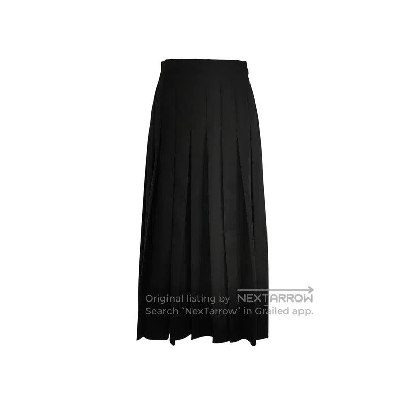 Other Fendi Solid Color Pleated Skirt Size 25" / US 0 / IT 36 - 1 Thumbnail
