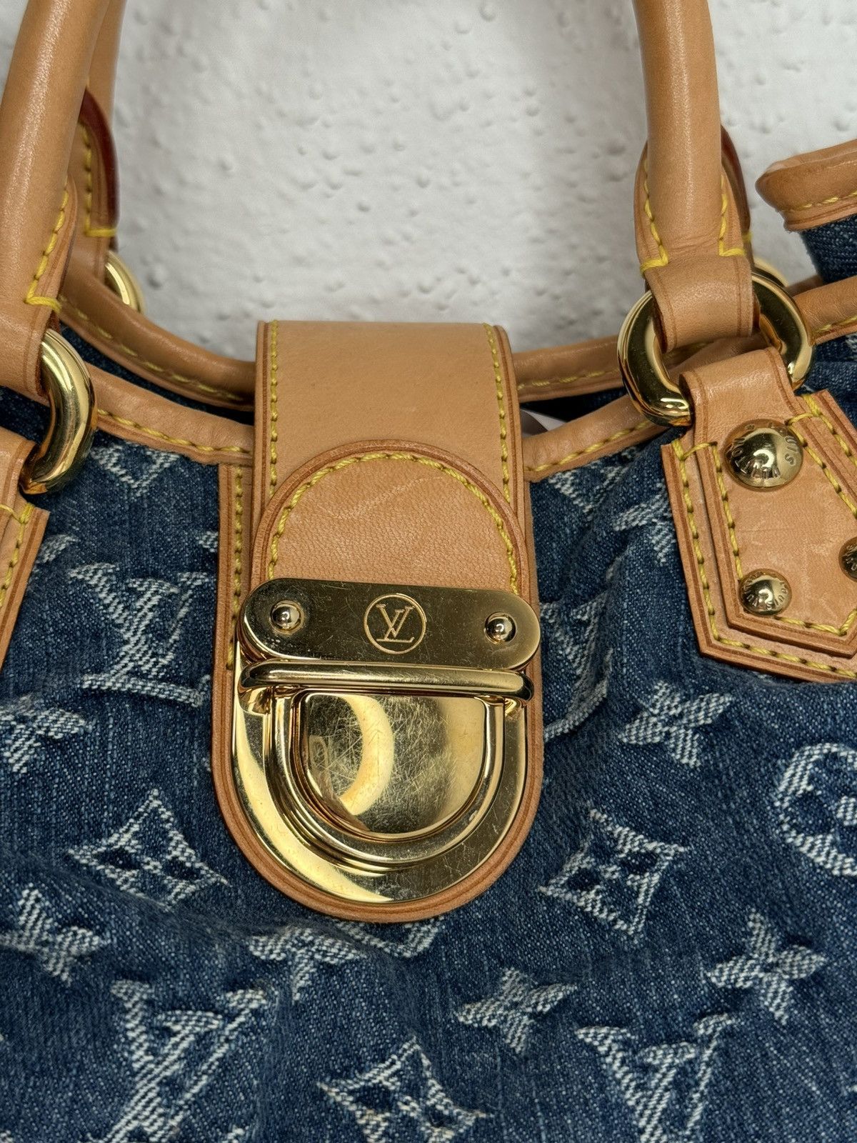 Louis Vuitton Louis Vuitton Pleaty Denim Handbag Size ONE SIZE - 2 Thumbnail