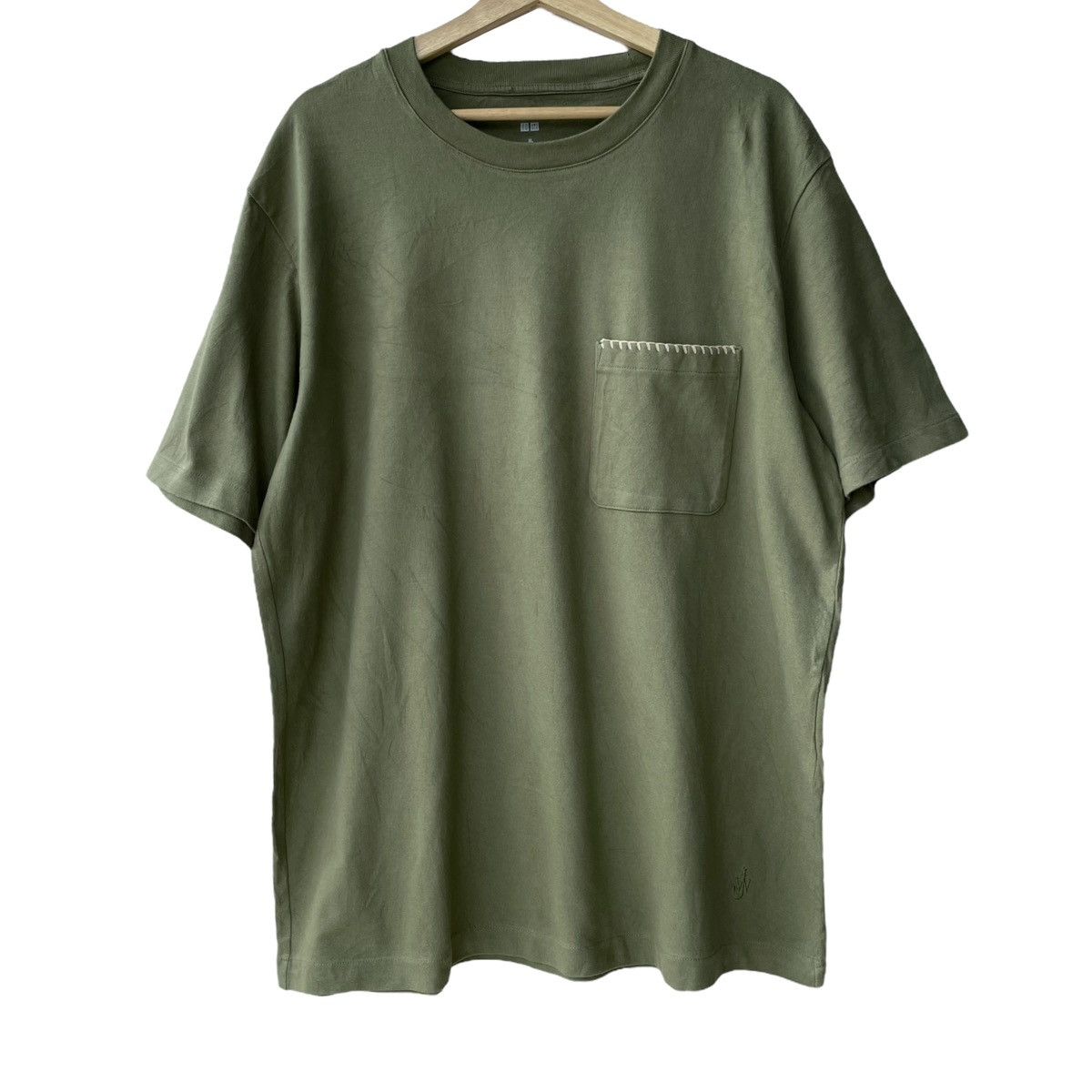 JW Anderson × Uniqlo Uniqlo Japan X JW Anderson Olive Basic Pocket Tee Size US XL / EU 56 / 4 - 1 Thumbnail