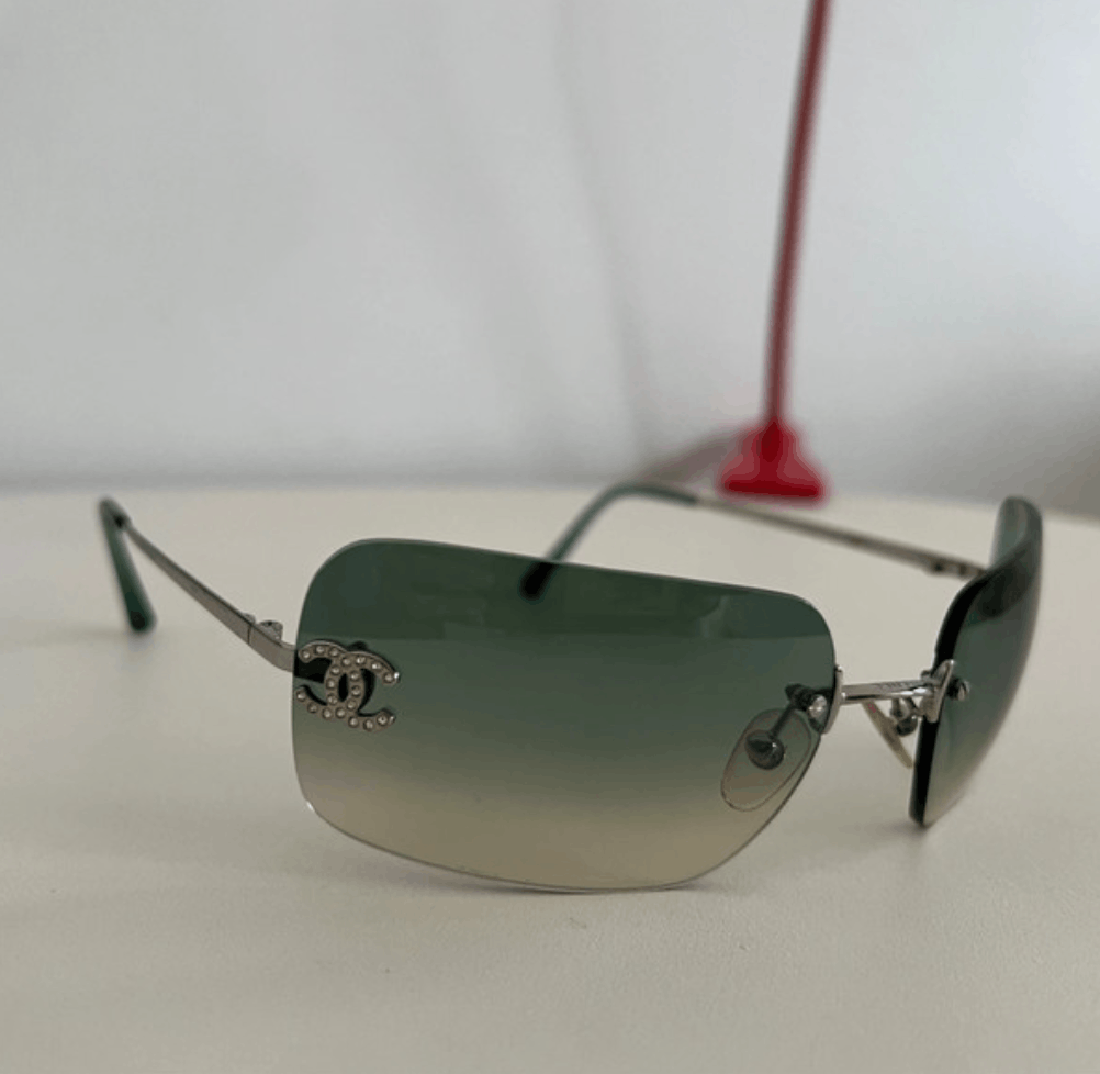 Chanel Chanel Sunglasses 4017-D CC Rhinestone Logo Rimless Vintage Size ONE SIZE - 2 Thumbnail