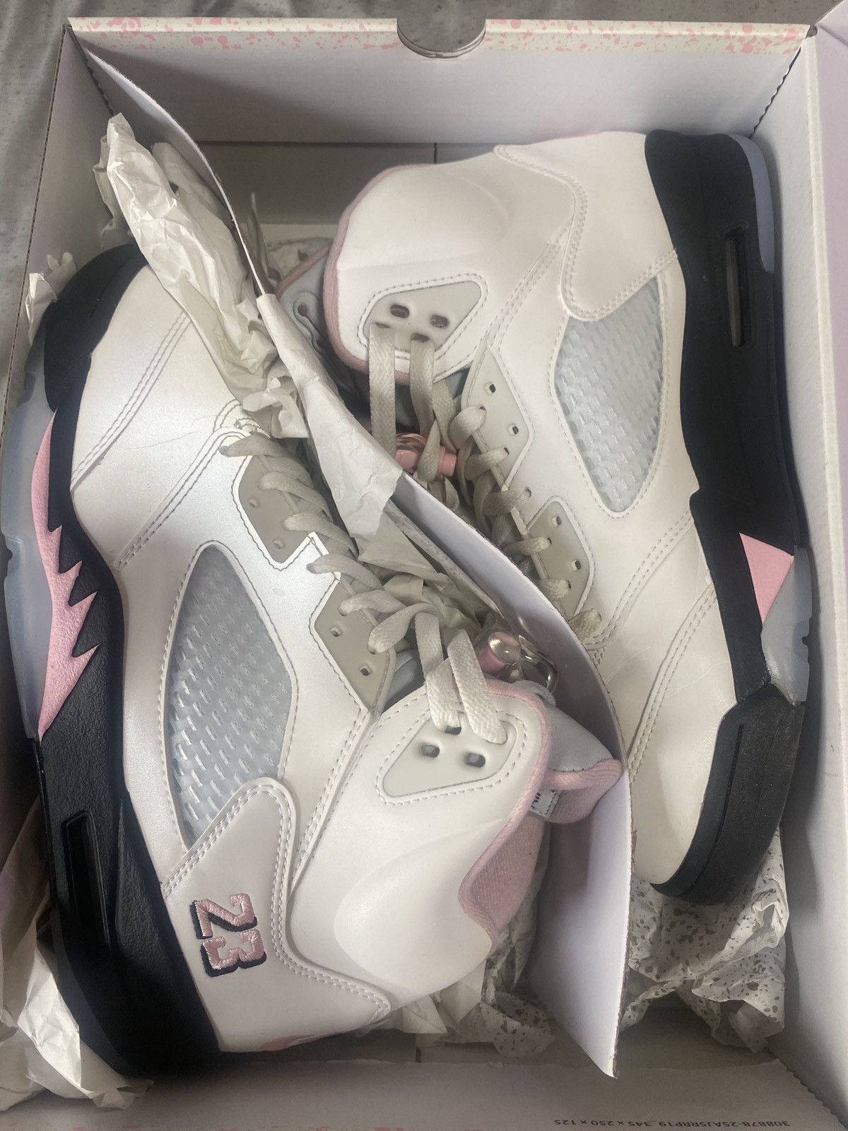 Jordan Brand Jordan 5 Retro soft pink Size US 9 / EU 42 - 2 Thumbnail