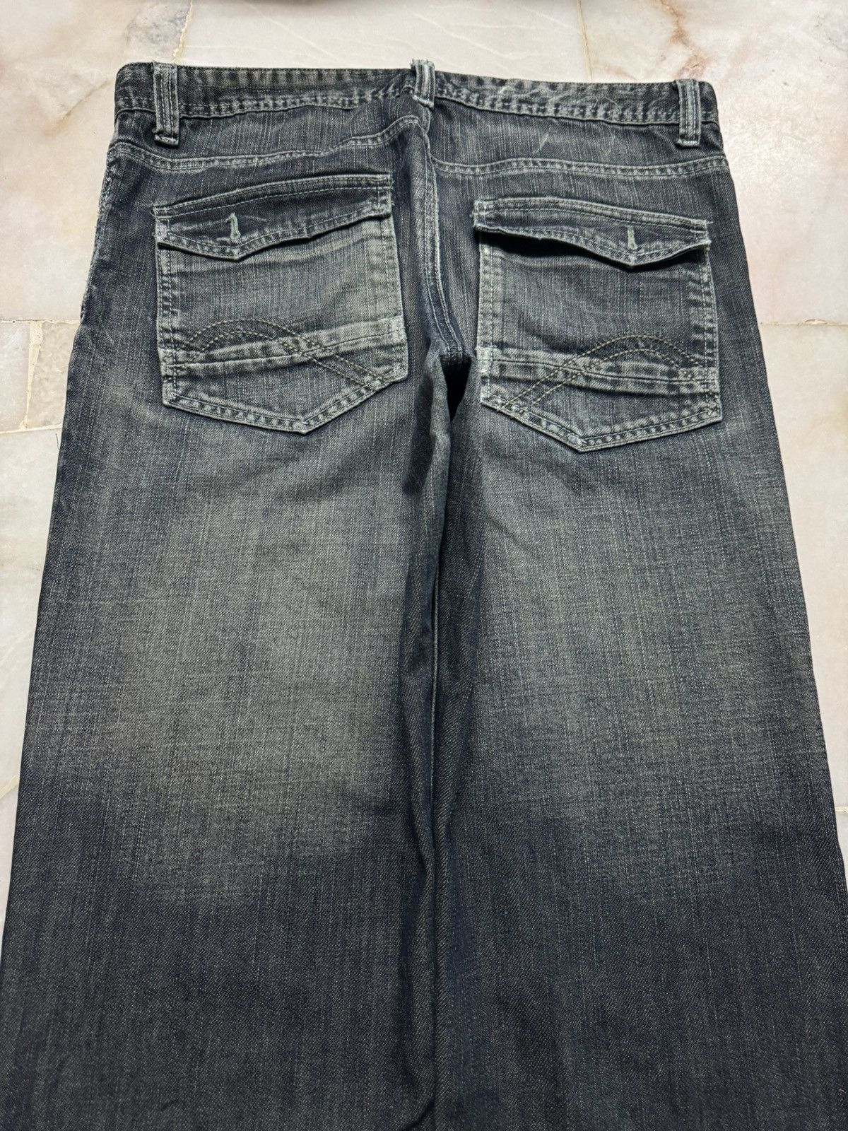 Japanese Brand 💥GRUNGE💥90's STYLE INSANE JULES CLAWMARK DISTRESS DARK JEANS Size US 33 - 13 Thumbnail
