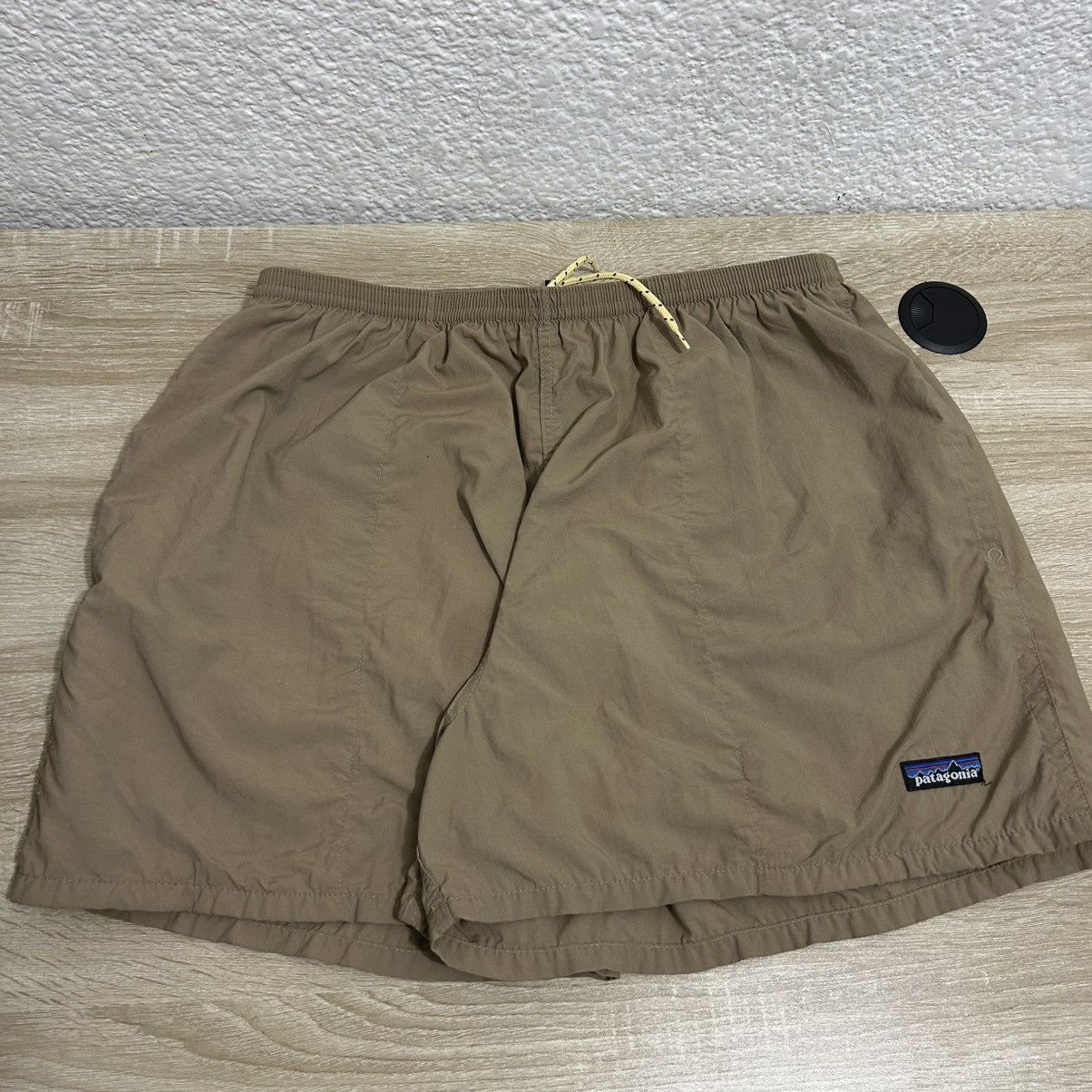Patagonia PATAGONIA BEIGE BAGGIES 5’ SHORT VINTAGE 1998 Size US 34 / EU 50 - 1 Thumbnail