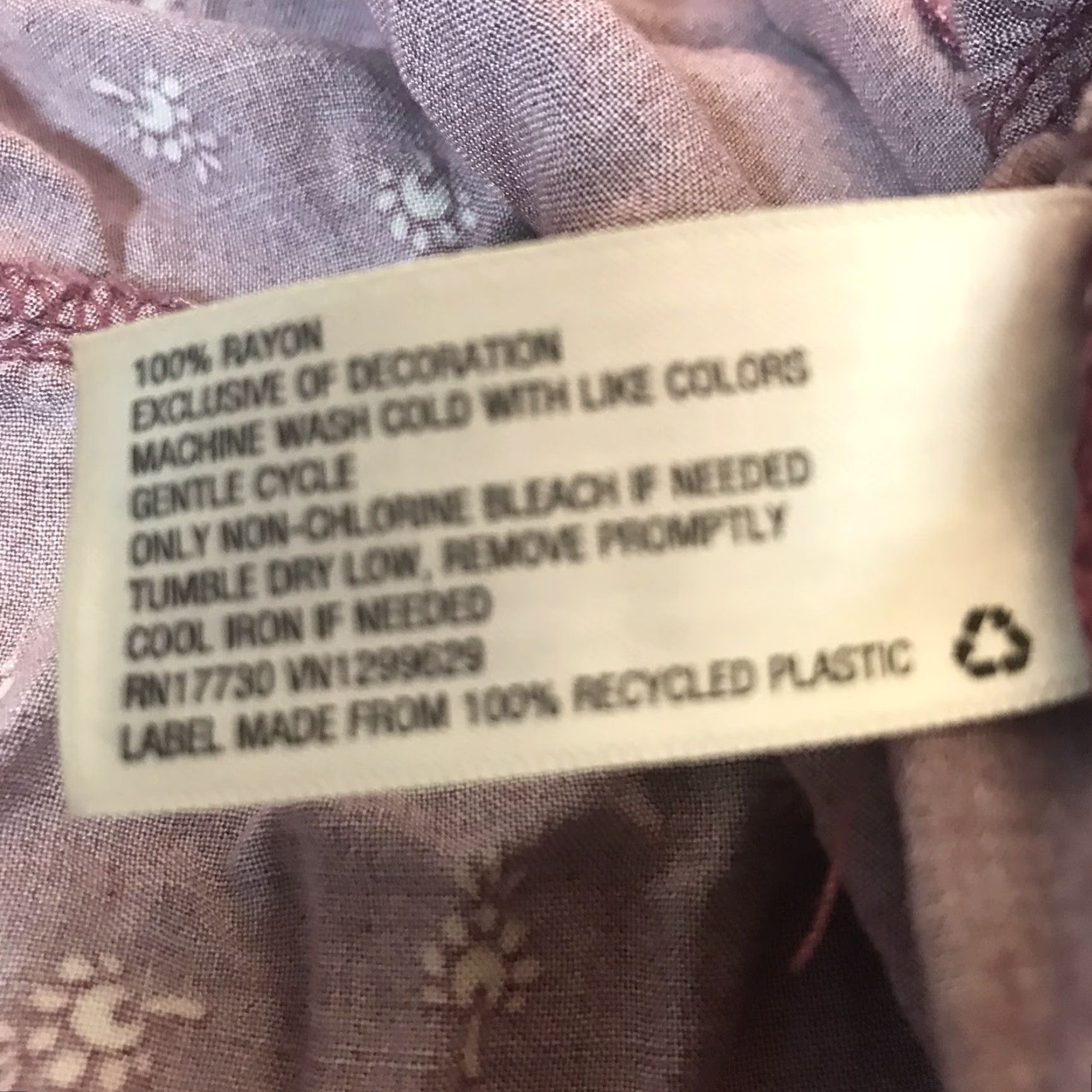 Vintage Xhilaration Burgundy Ruffle V-Neck Blouson Dress Women's Size L Knee Length Floral Long Sleeve Size L / US 10 / IT 46 - 4 Thumbnail