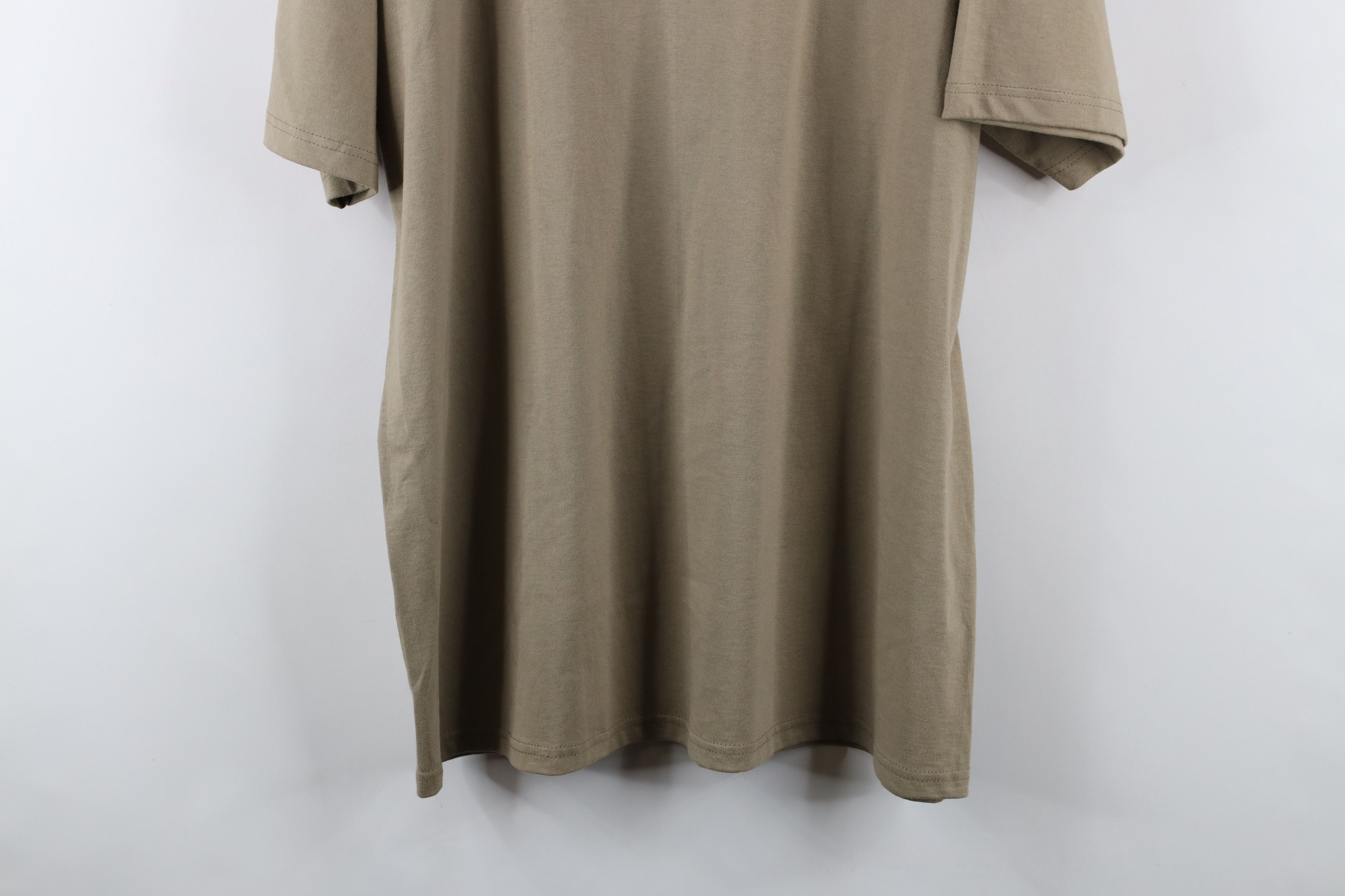 Russell Athletic × Vintage Vintage 90s Y2K Russell Athletic Blank Cotton T-Shirt Beige Size US L / EU 52-54 / 3 - 13 Thumbnail