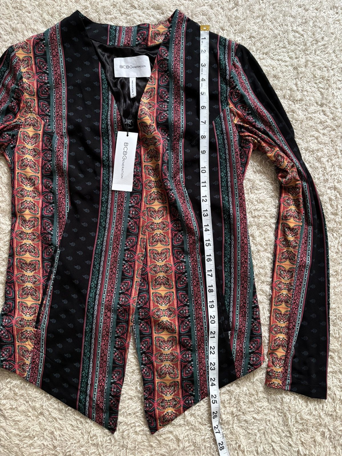 BCBGeneration Women’s festive printed blazer cardigan size medium Size M / US 6-8 / IT 42-44 - 7 Thumbnail