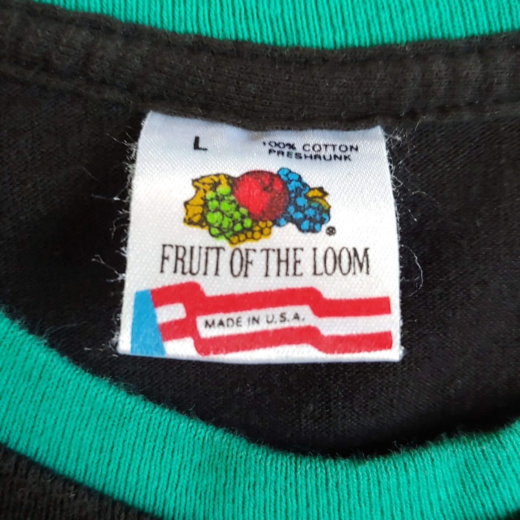 Fruit Of The Loom VINTAGE Fruit of the Loom Oswego New York Shirt L Mens Black Teal Cuffs Single Stitch Retro USA Shirt (T-Shirt) Size US L / EU 52-54 / 3 - 7 Thumbnail