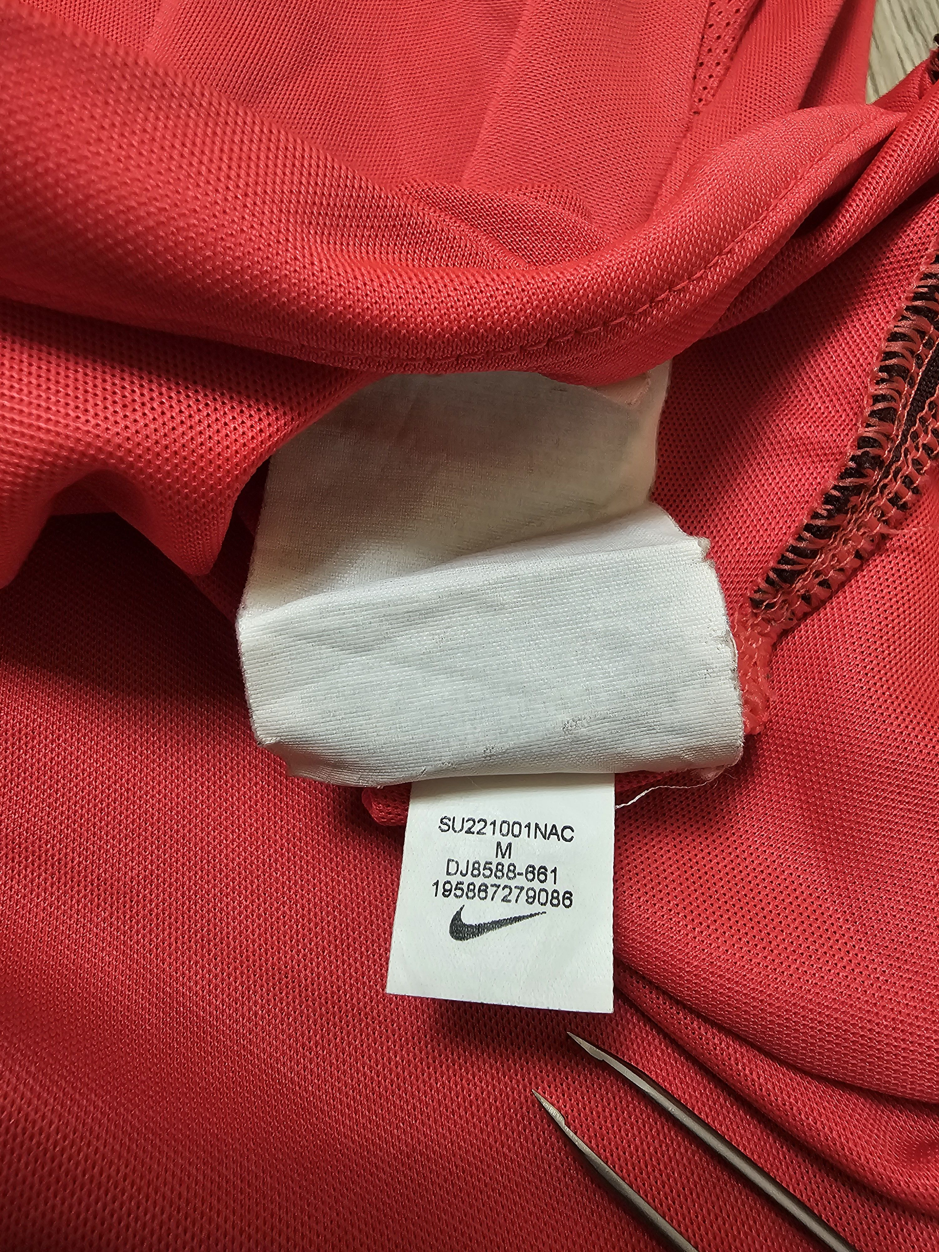 Nike LIVERPOOL 2022 2023 FOOTBALL SHIRT SOCCER JERSEY PRE MATCH Size US M / EU 48-50 / 2 - 7 Thumbnail