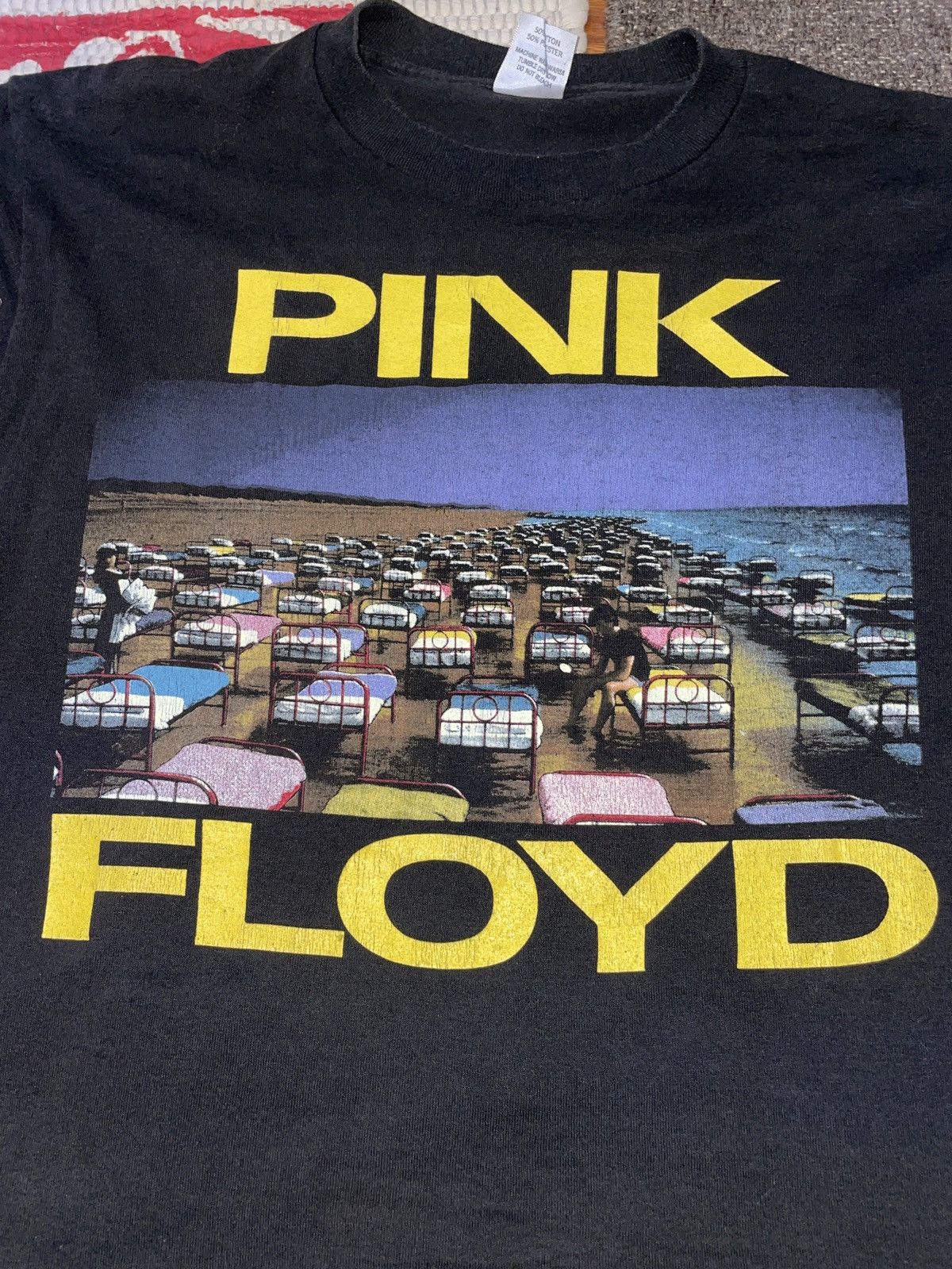 Band Tees 1987 PINK FLOYD WORLD TOUR SHIRT Size US L / EU 52-54 / 3 - 7 Thumbnail