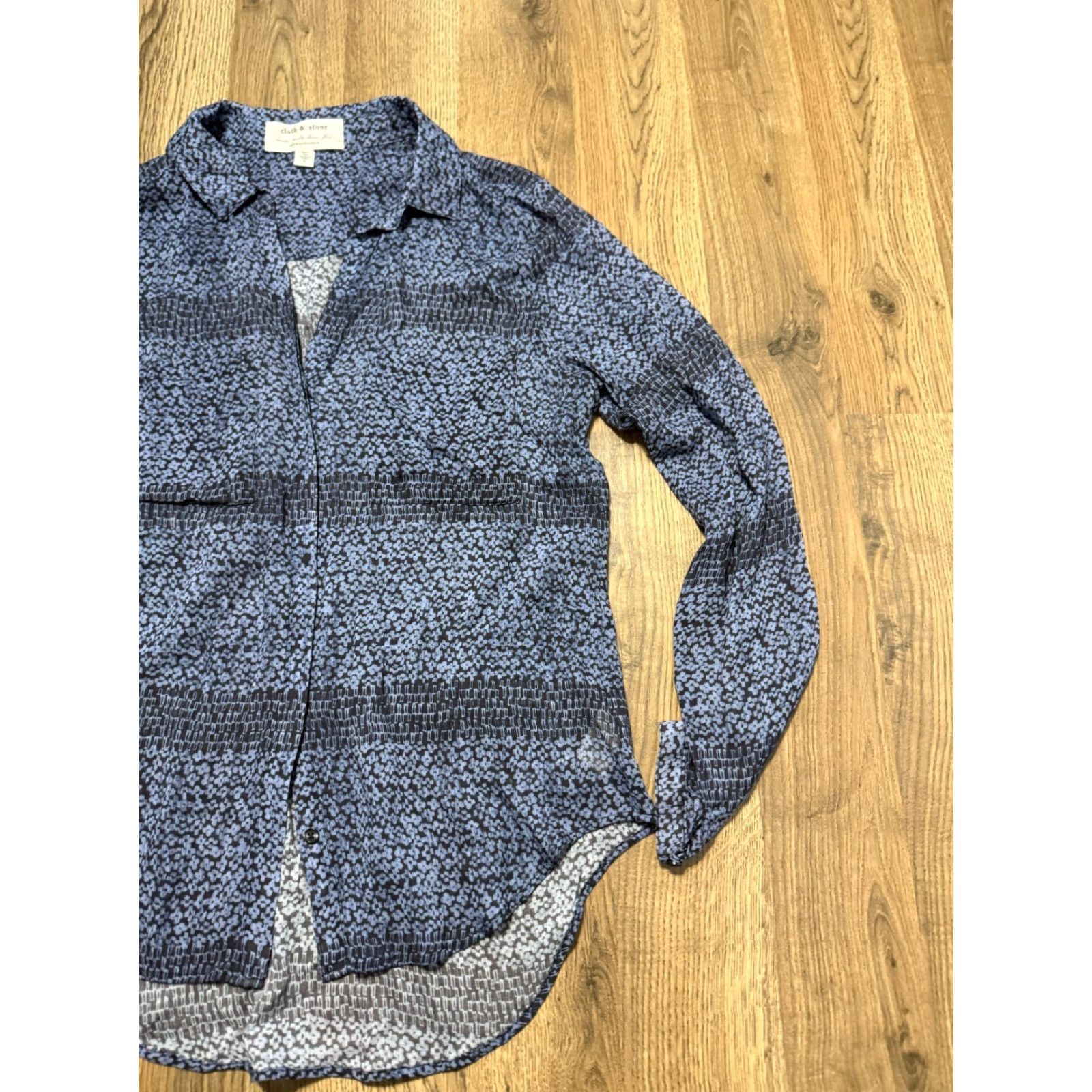 CLOT Cloth & Stone Blouse Women's Size Small Blue Long Sleeve Button Up Shirt Size S / US 4 / IT 40 - 4 Thumbnail