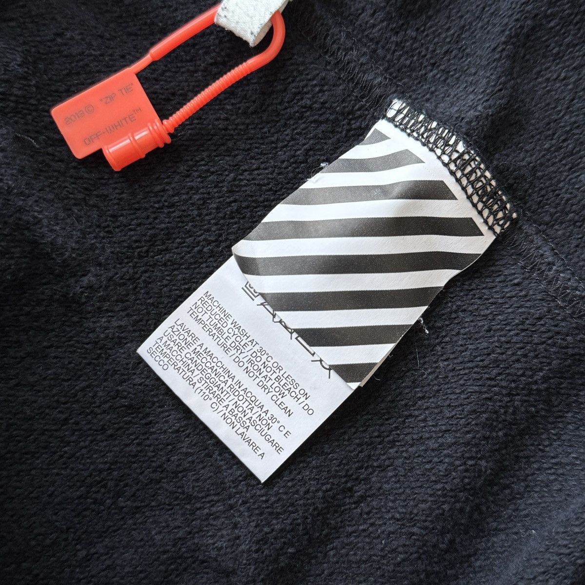 Off-White Off-White Black Acrylic Arrows Logo Sweatpants Size US 34 / EU 50 - 7 Thumbnail
